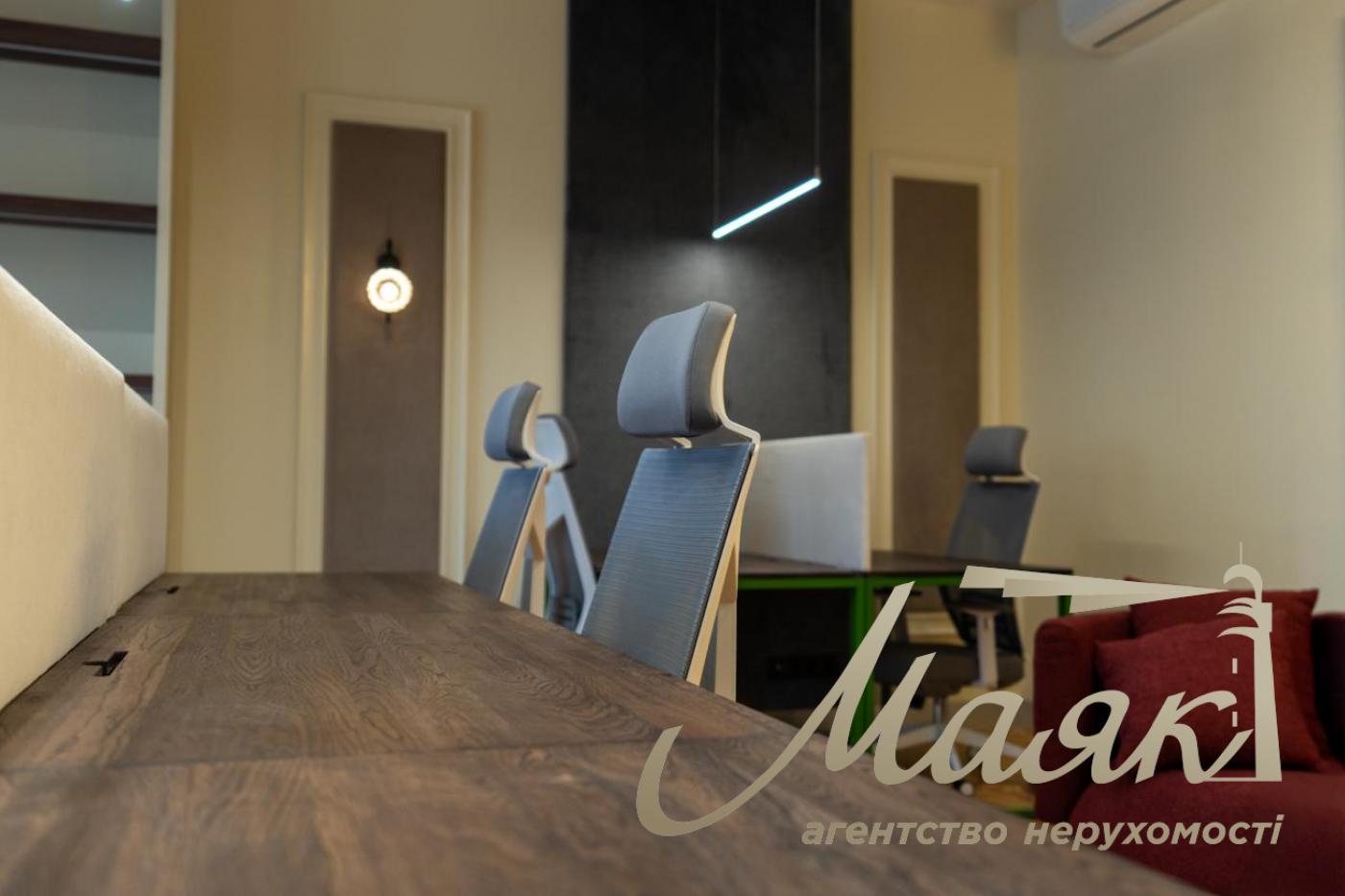 Office for rent in the center, Antonovicha str.