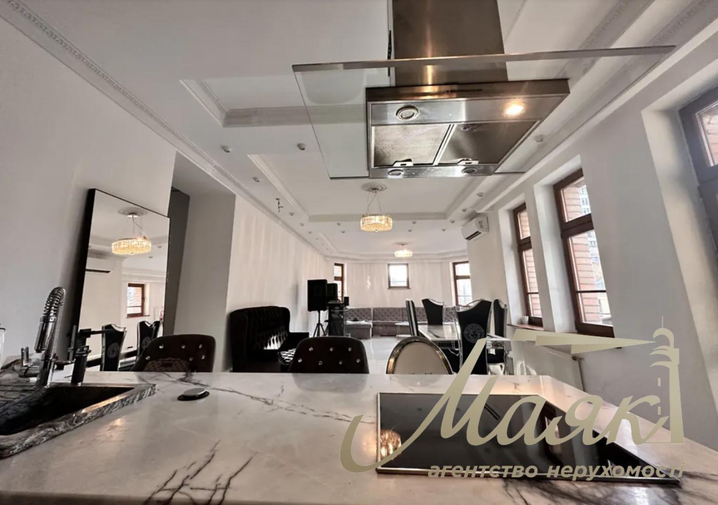 Продаж 2-кімнатної квартири вул. Павлівська, Солдатська Слобідка