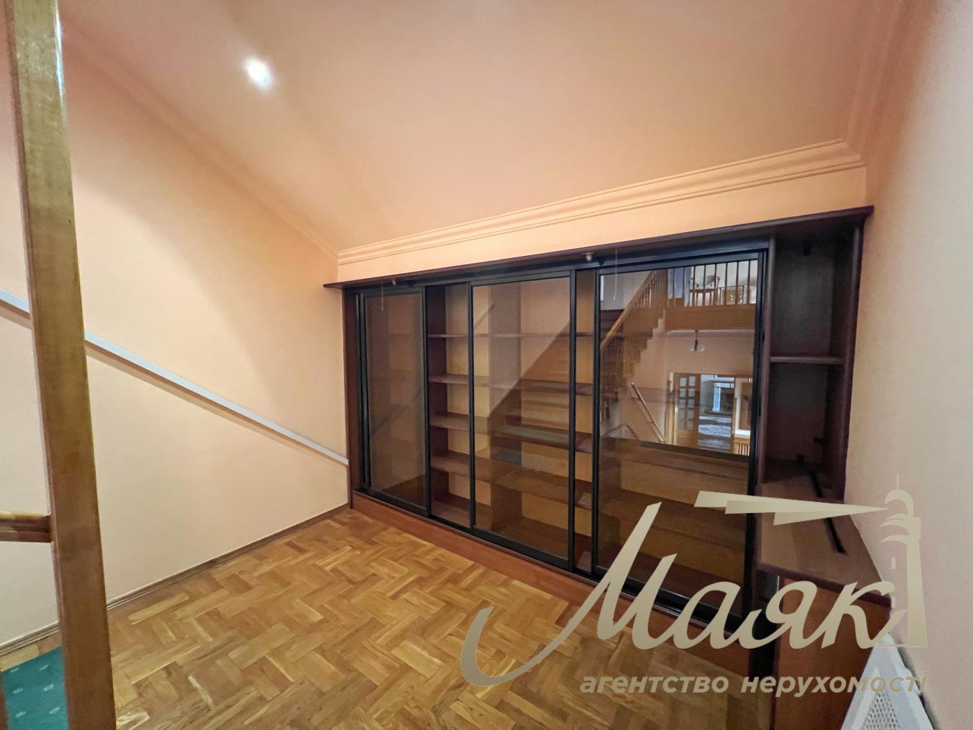 Оренда 3-х поверхового будинку 348м2, Софіївська Борщагівка