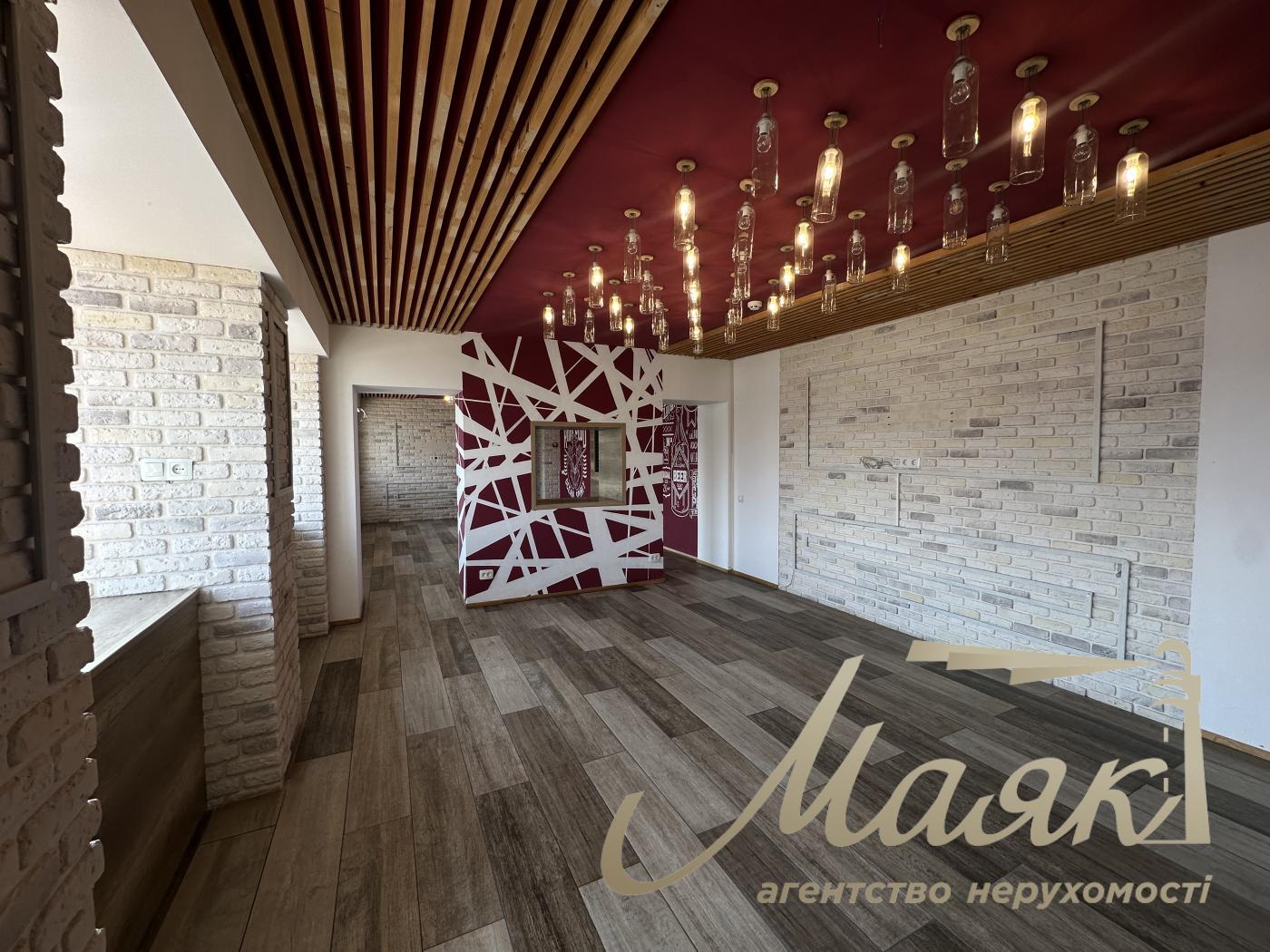 Rent a facade premises 201m2, Ivasiuk Ave, Obolonska Embankment