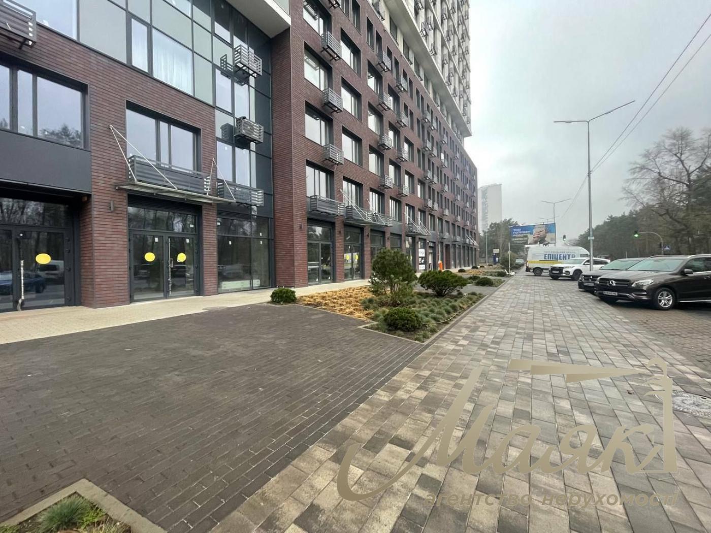 Продаж торговельна площа вул. Князя Романа Мстиславича, Воскресенка, Київ