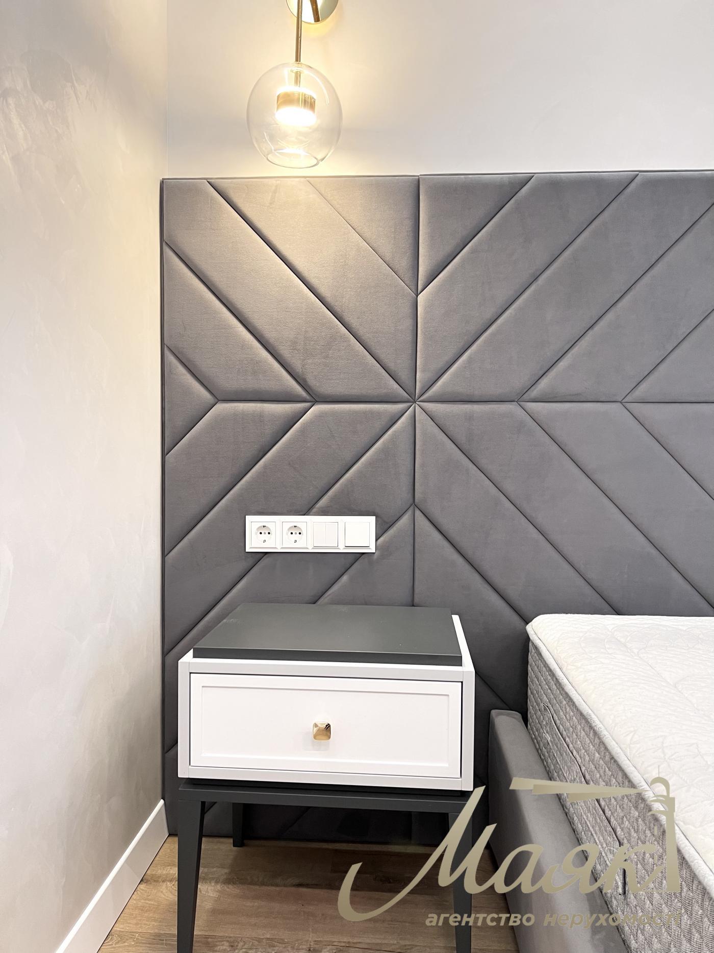 Оренда заміського будинку на Осокорках у котеджному містечку "Блакитна Лагуна"