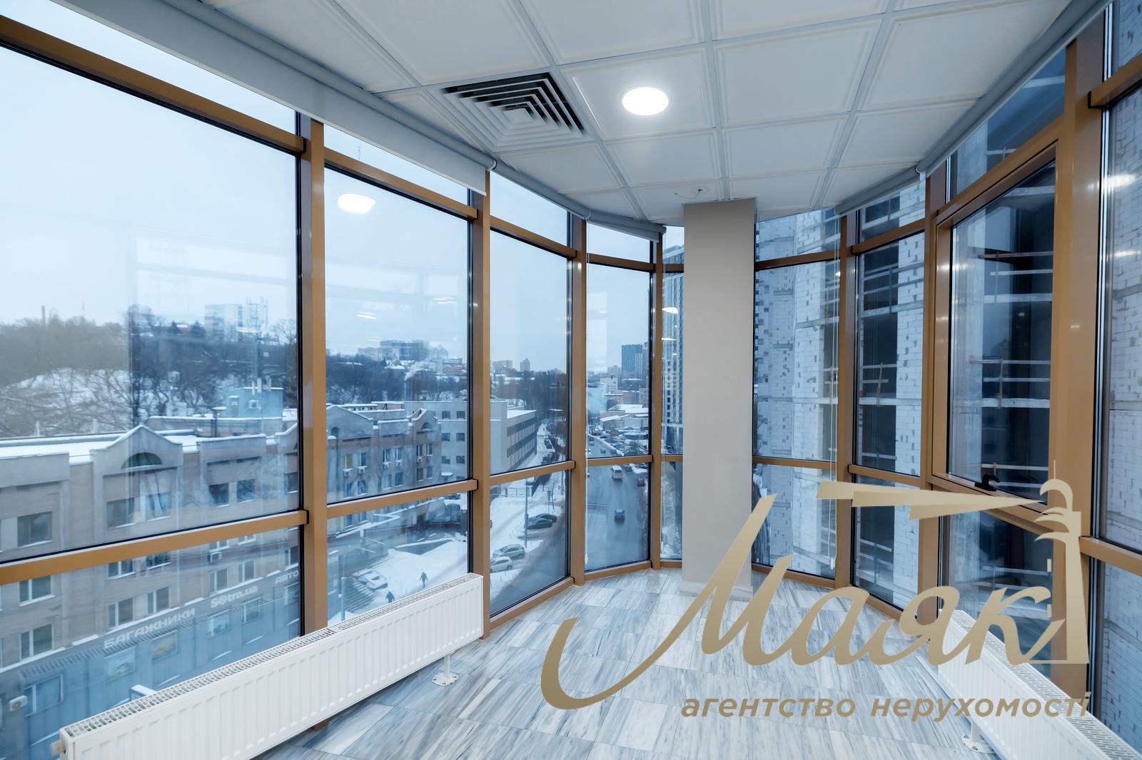 Office for rent 262 sq.m. in BC Hephaest at 99 Glybochinskaya str.