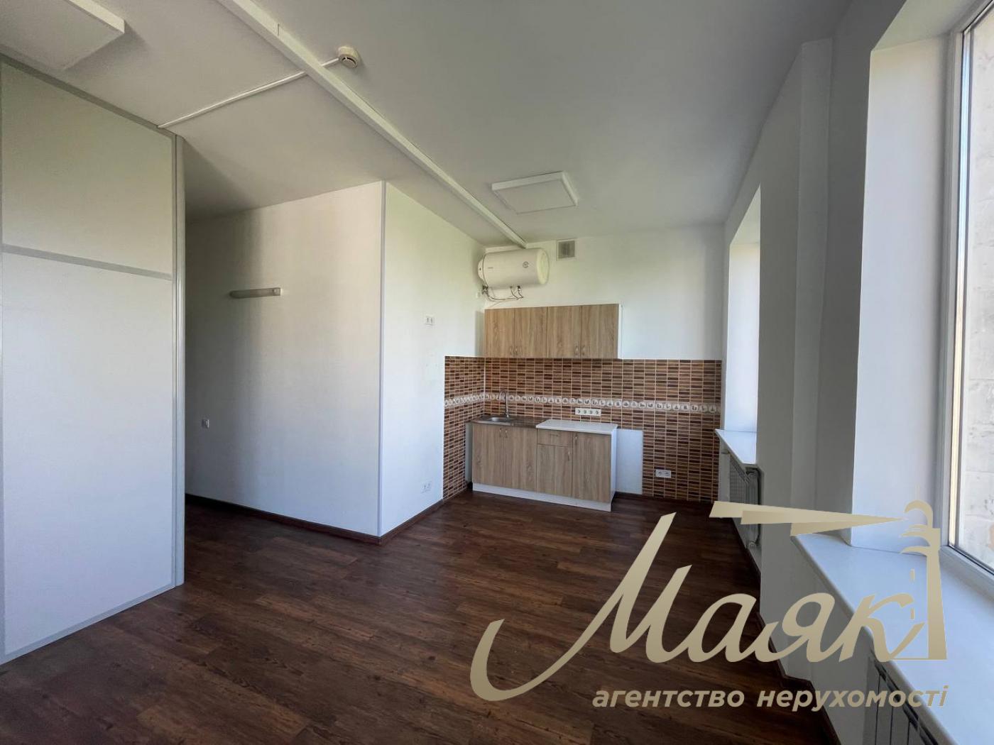 Аренда офисного помещения 270м2 в центре, Лукьяновка