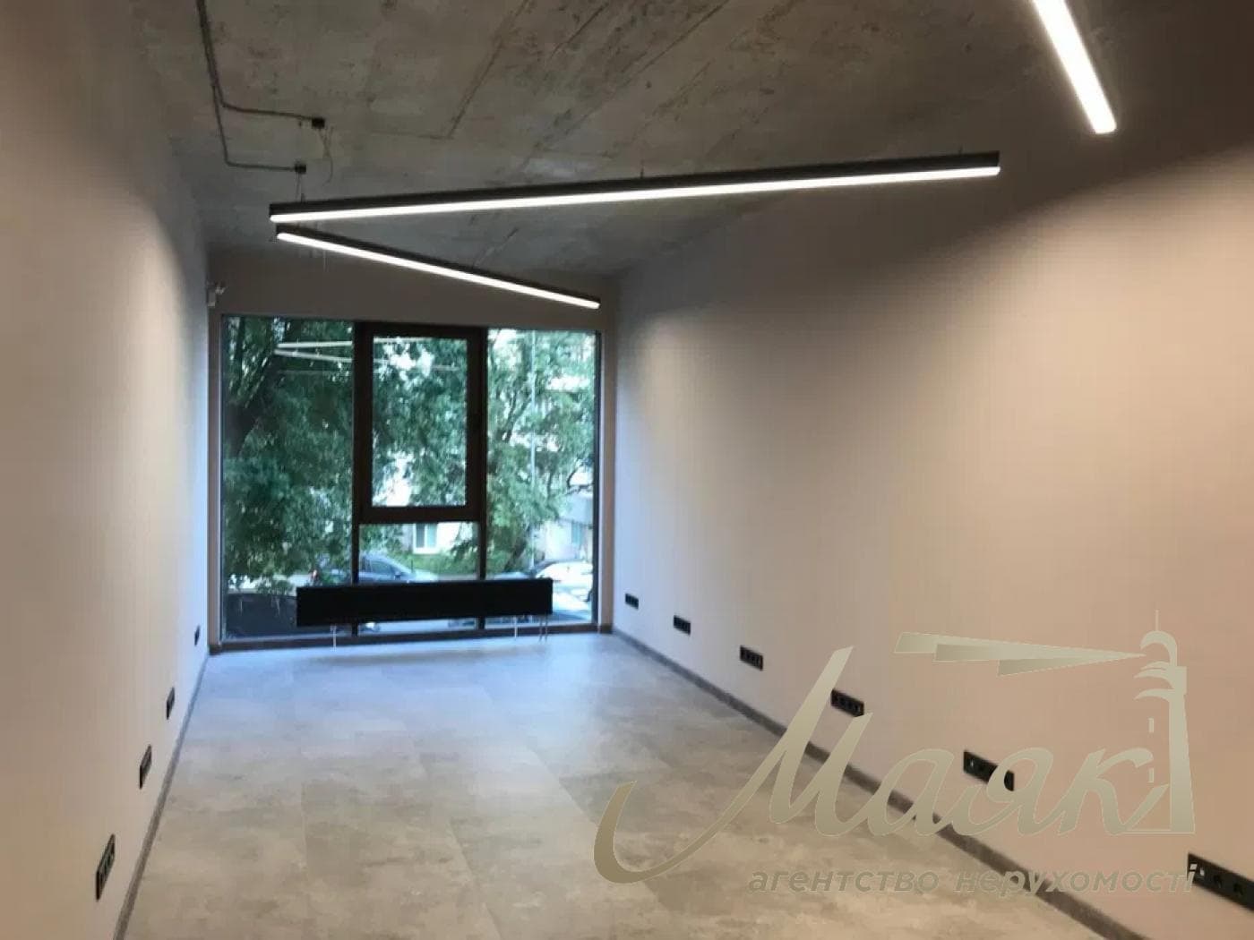 170 m² office space for rent in the Cardinal residential complex, Pechersky District.