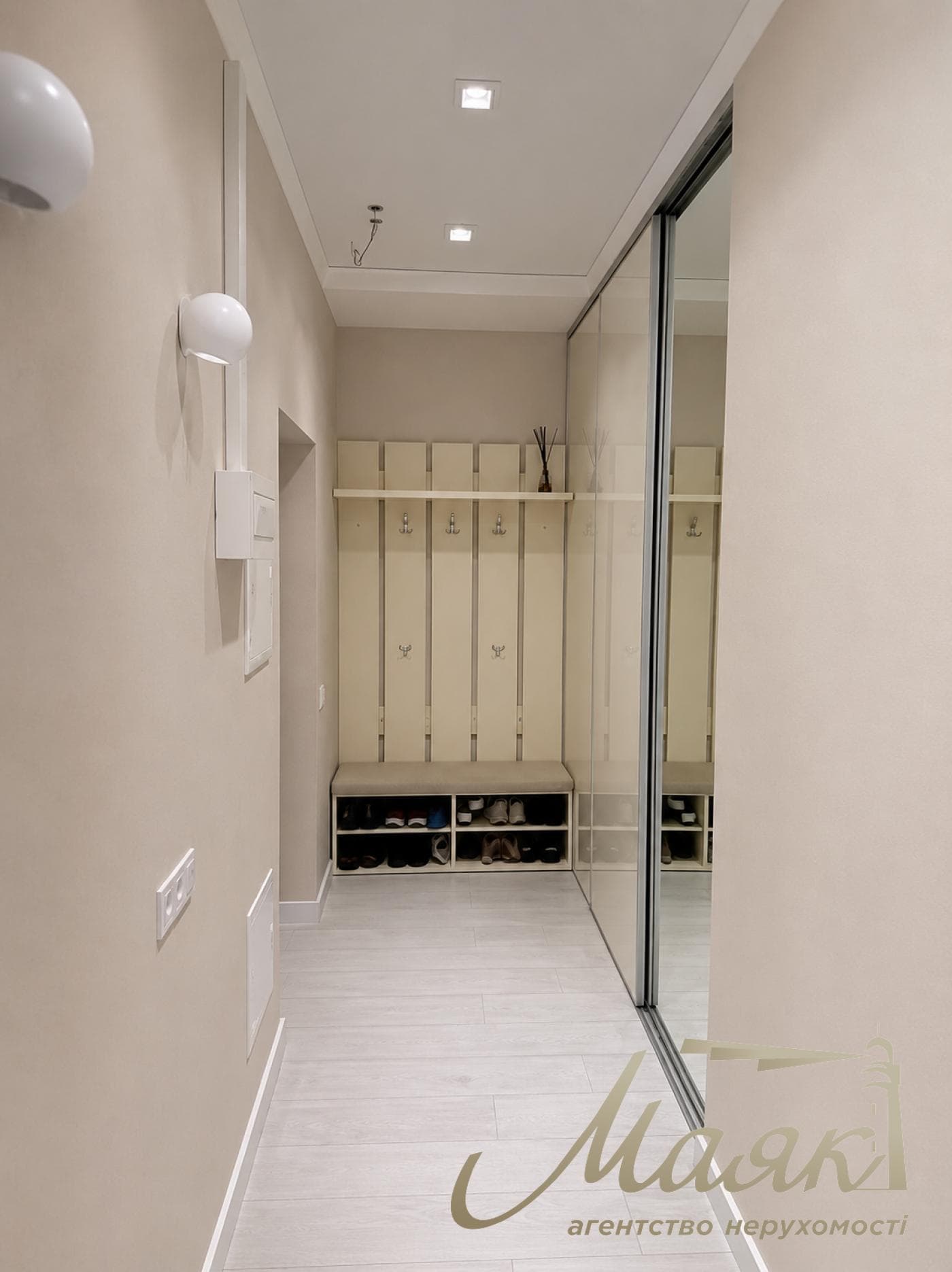 Продаж 3-кімнатної квартири в ЖК Престиж Хол, 75м², Печерський район, Київ