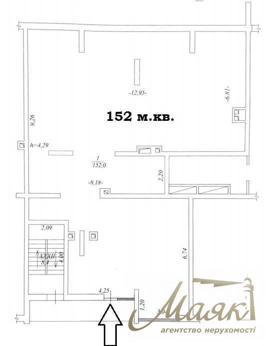 Продаж фасадного приміщення ЖК Лебединий Ревуцького 40В.