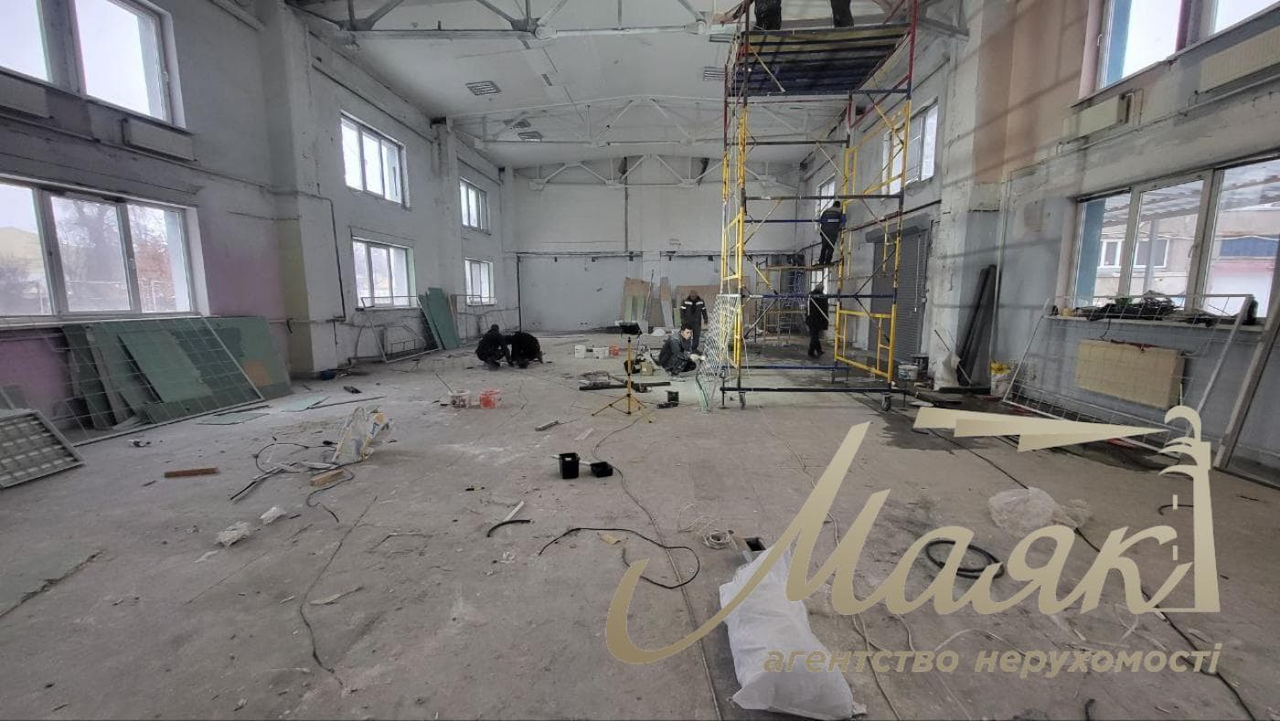 For sale commercial complex Podolskiy district, Kirillovskaya str.