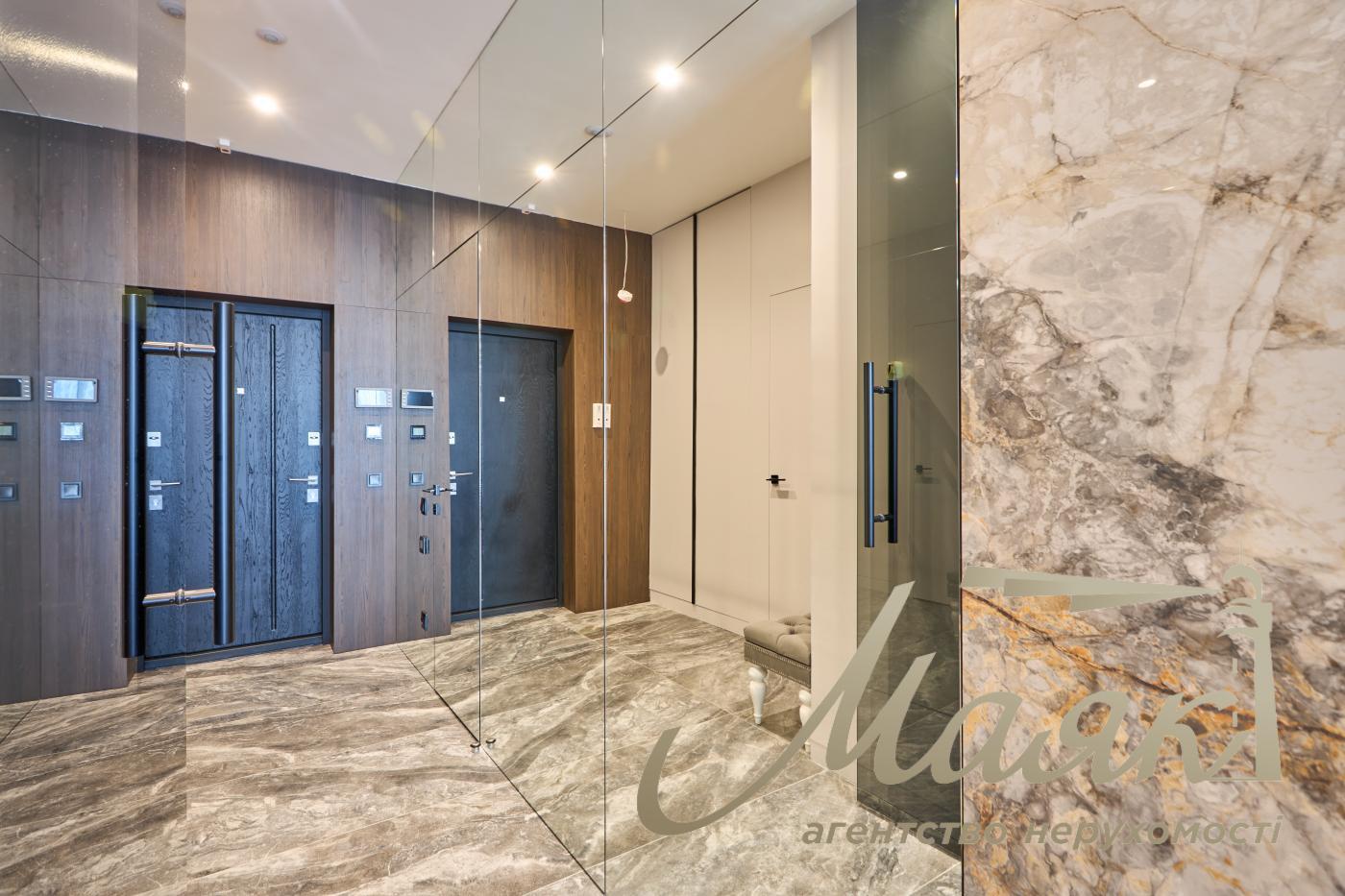 Rent 3 bedroom apartment in LCD Jack House, Lesya Ukrainka boulevard, 7v, Pecherskiy district, Kiev