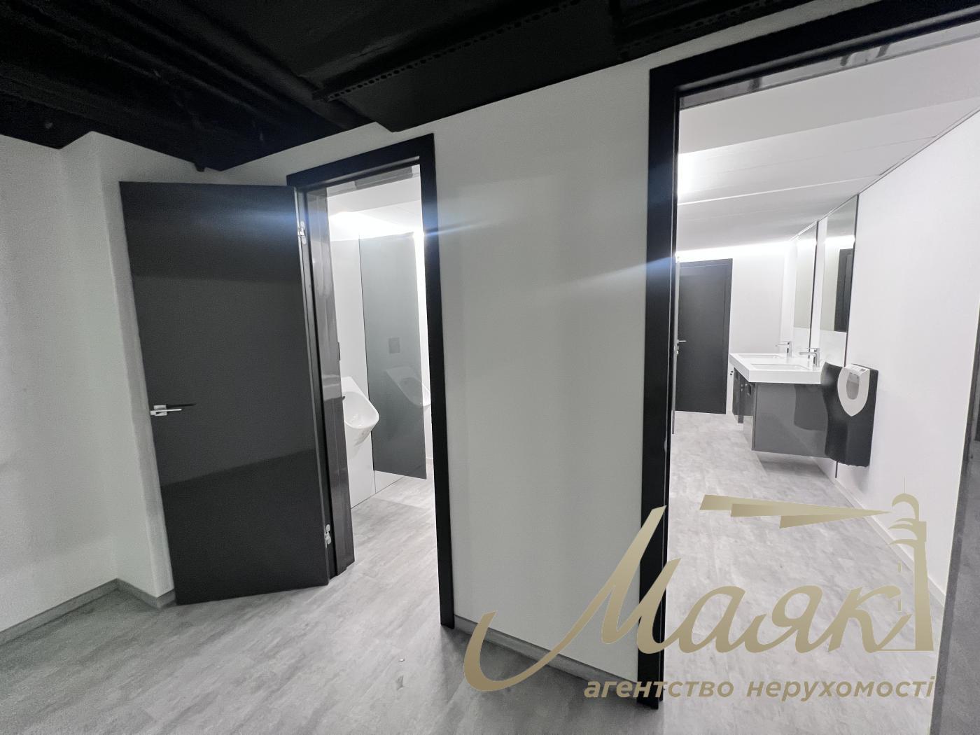 Аренда офисного помещения 500м2, БЦ Нивки Сити