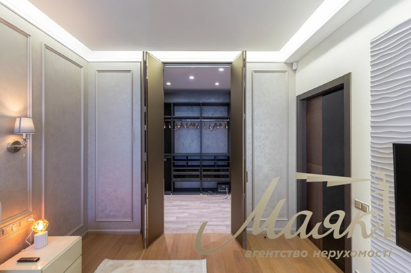 Продаж 3-кімнатної квартири в ЖК Royal Tower, 86м², вул. Саксаганського, 37К, Центр, Київ