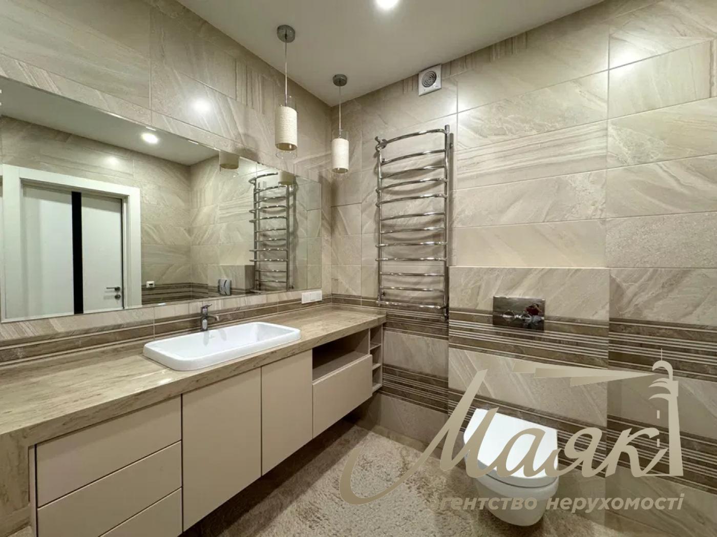 Продаж 4к квартири ЖК Молодіжний Квартал, вул. Чавдар, Осокорки