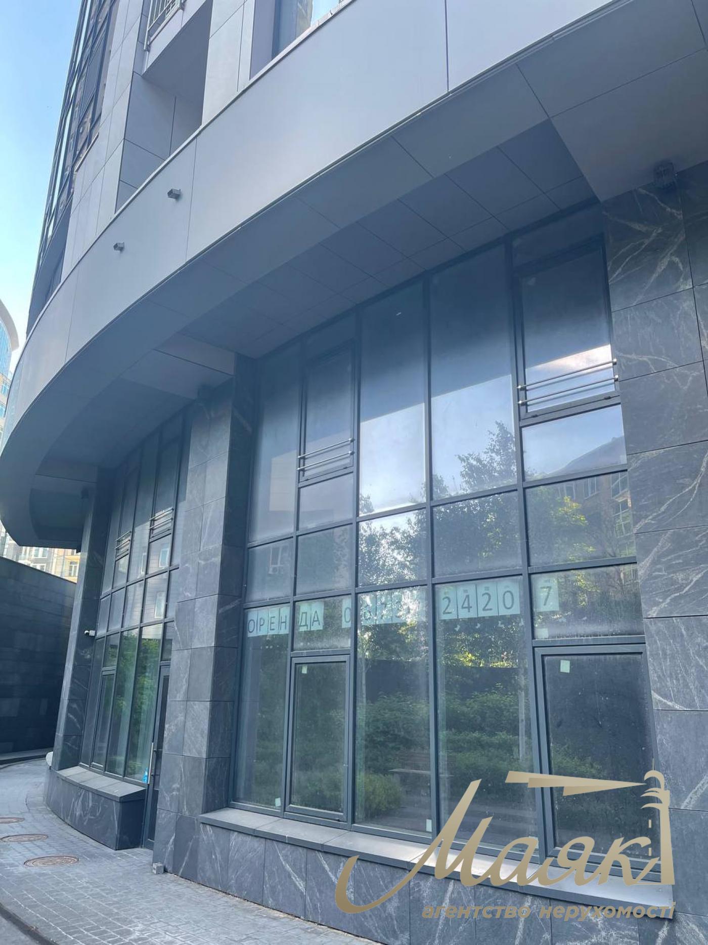 Продажа коммерческого помещения 83м2 в ЖК Busov Hill