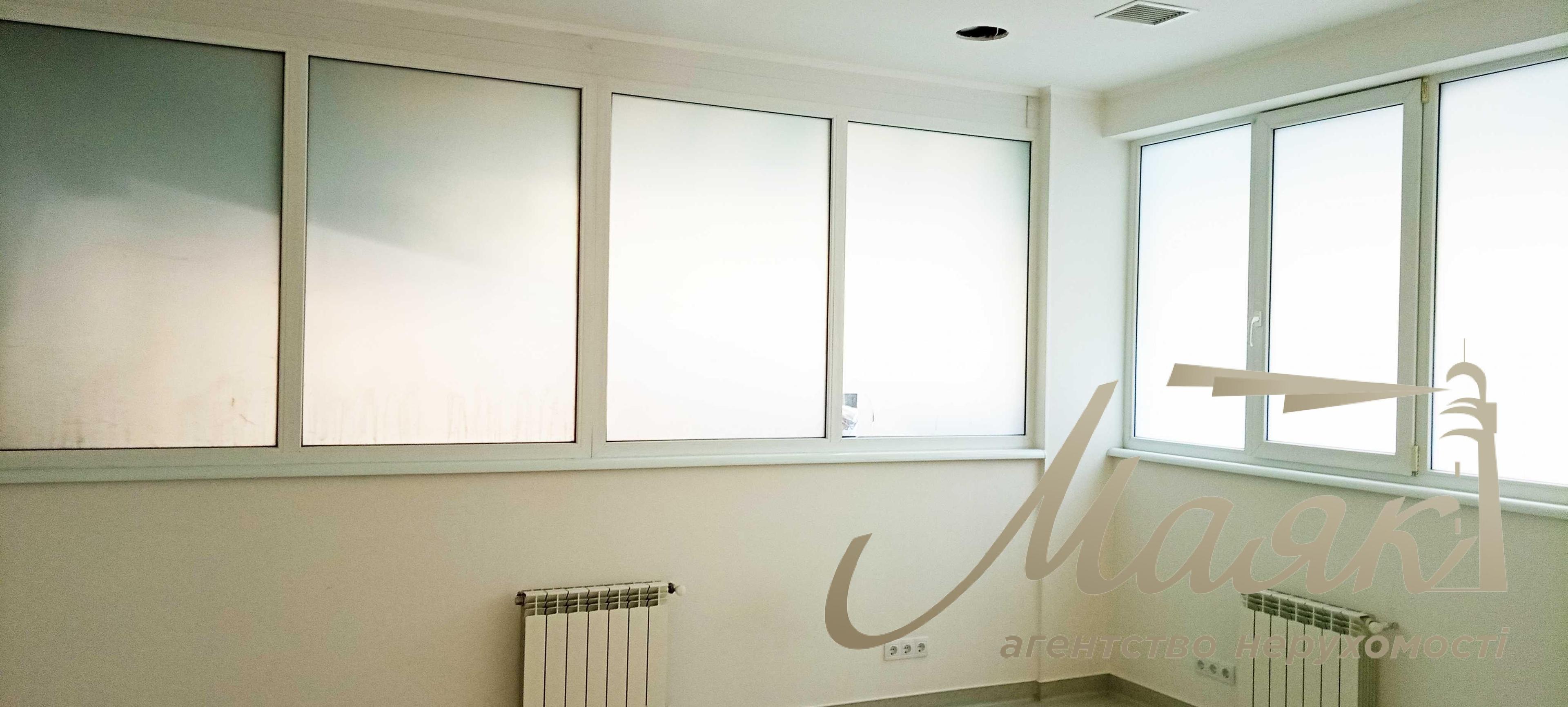 Оренда комерційного приміщення по вул.Назарівська 7-Б, Університет.