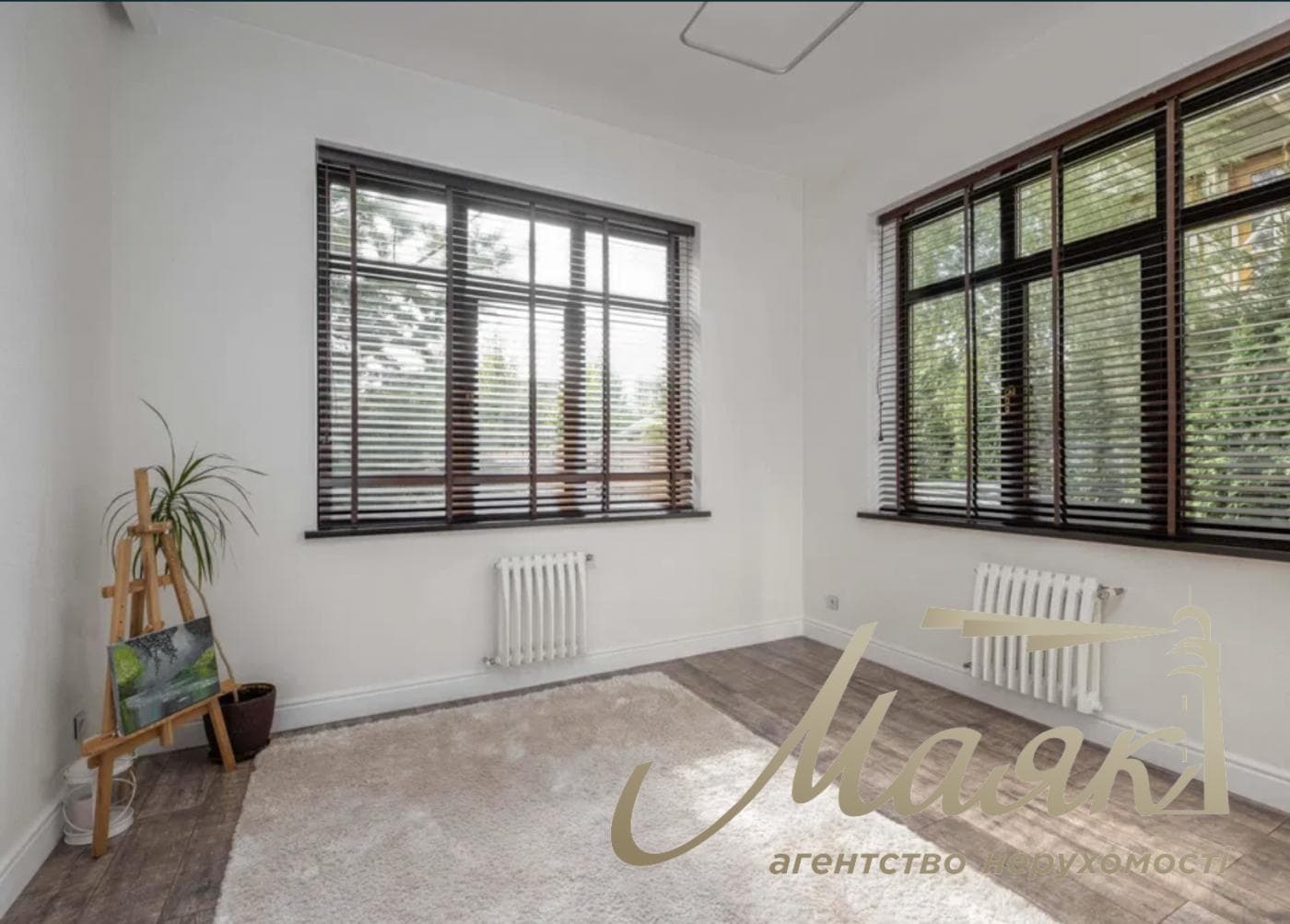 320 m² house for rent in Koncha-Zaspa. Cleaning and gardening services included