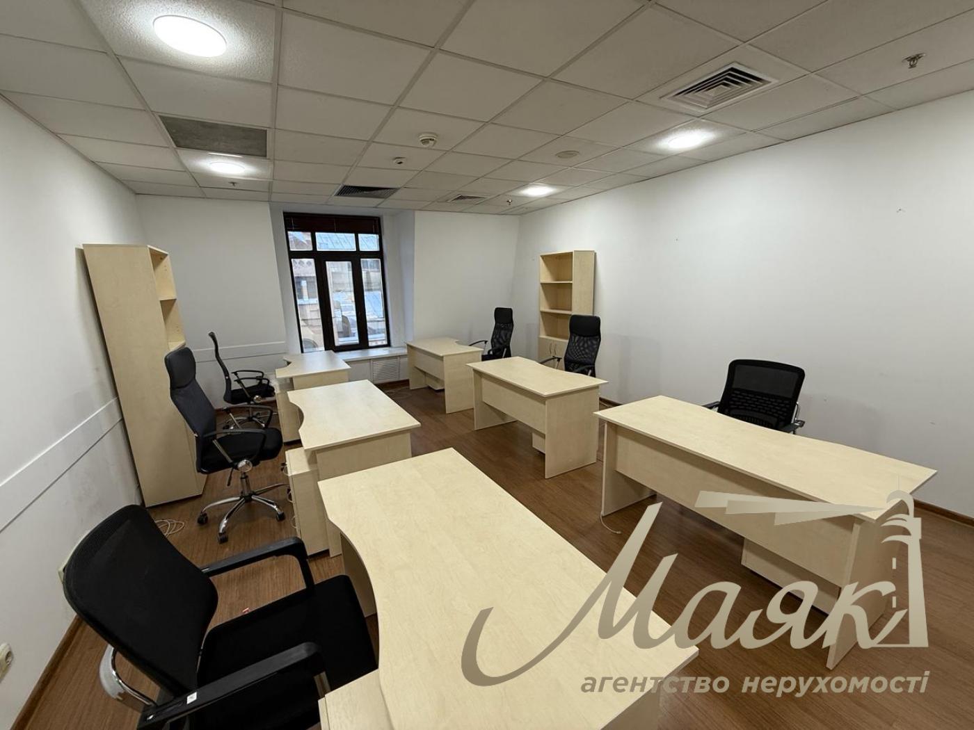 Аренда офиса 223 м²  ул. Большая Васильковская, Киев