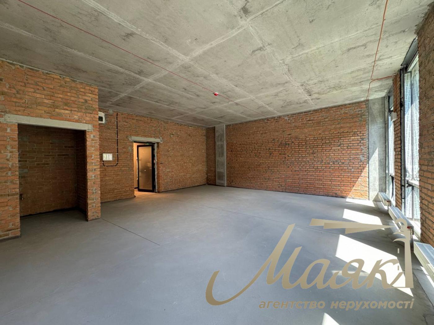 Оренда фасадного 110м2 приміщення ЖК Трініті вул. Тютюнника, 39/2
