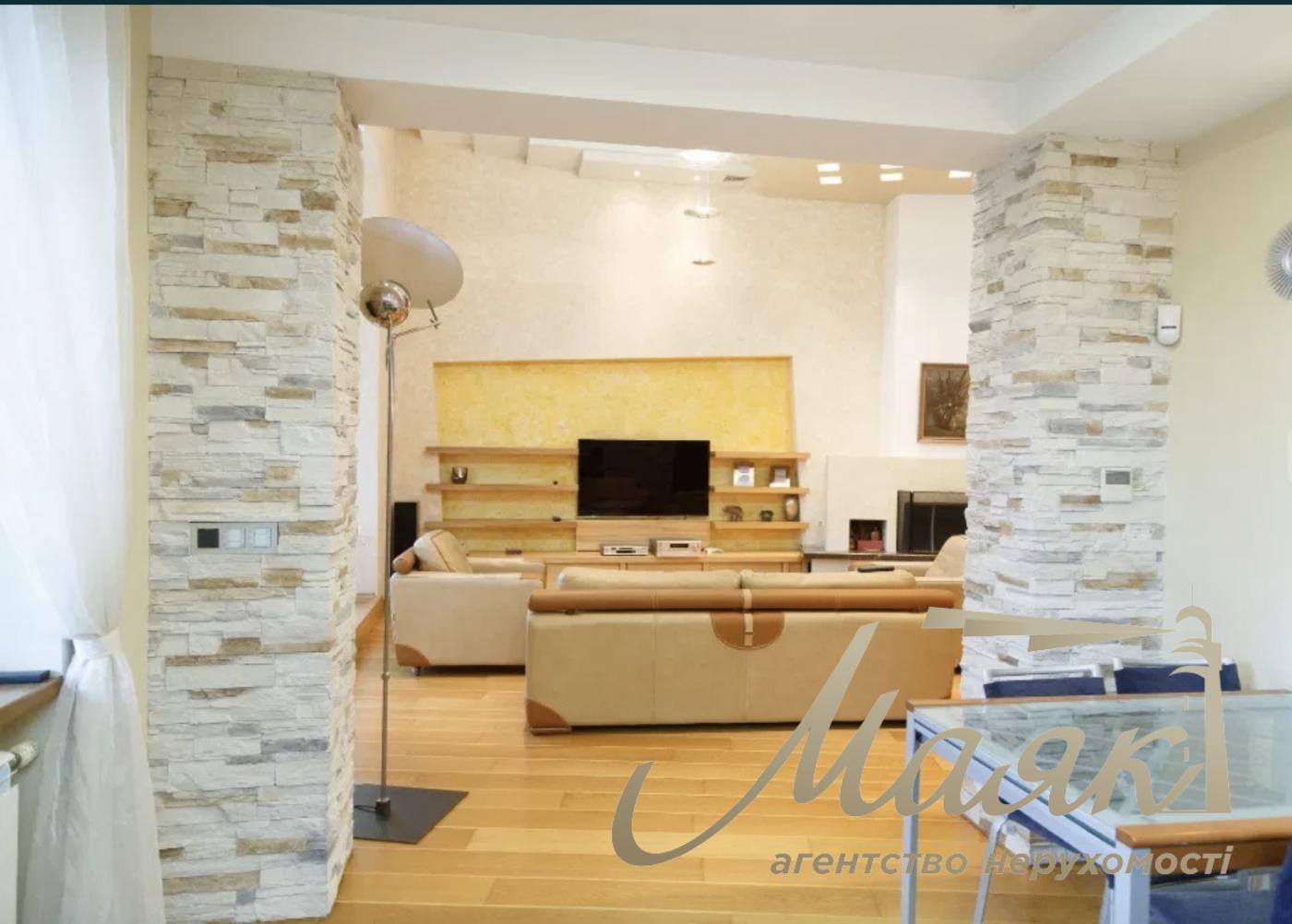 Оренда будинку з виходом до озера. Містечко Авгур, що охороняється, с.Нові безрадичі/Романків 1 га ділянка.