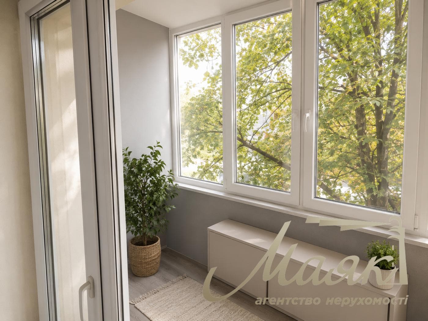 Продаж 2-кімнатної квартири площею 60 м² з ремонтом у ЦЕНТРІ СТОЛИЦІ, вул. Генерала Алмазова, 14, Печерський район, Київ