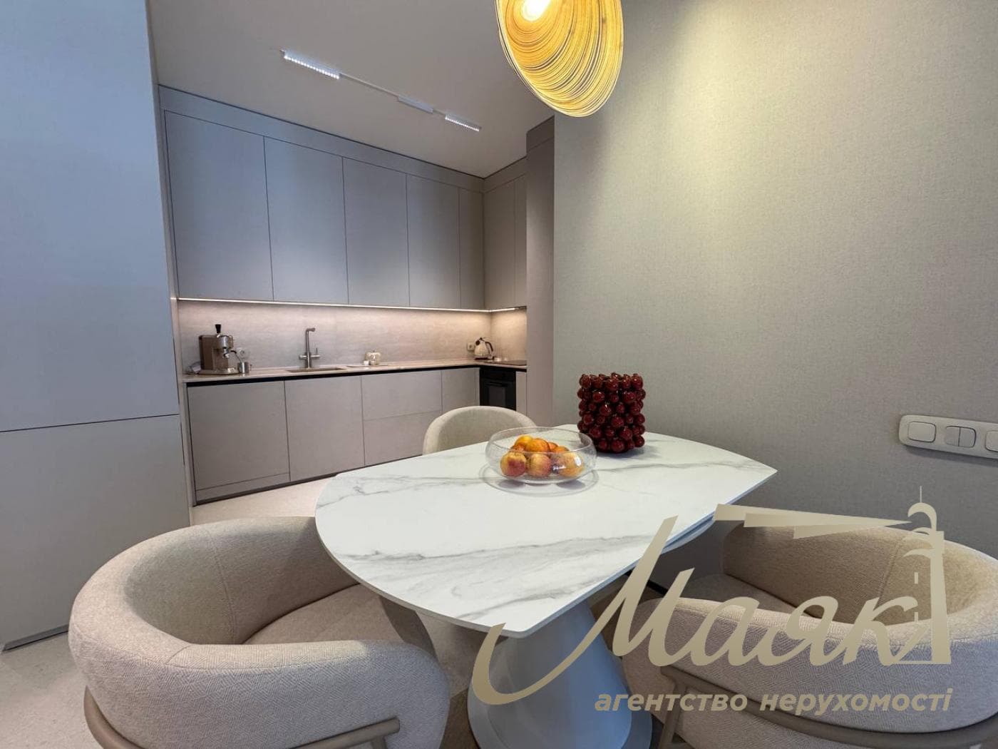 Продажа 3к квартиры 86м2, Новопечерские Липки