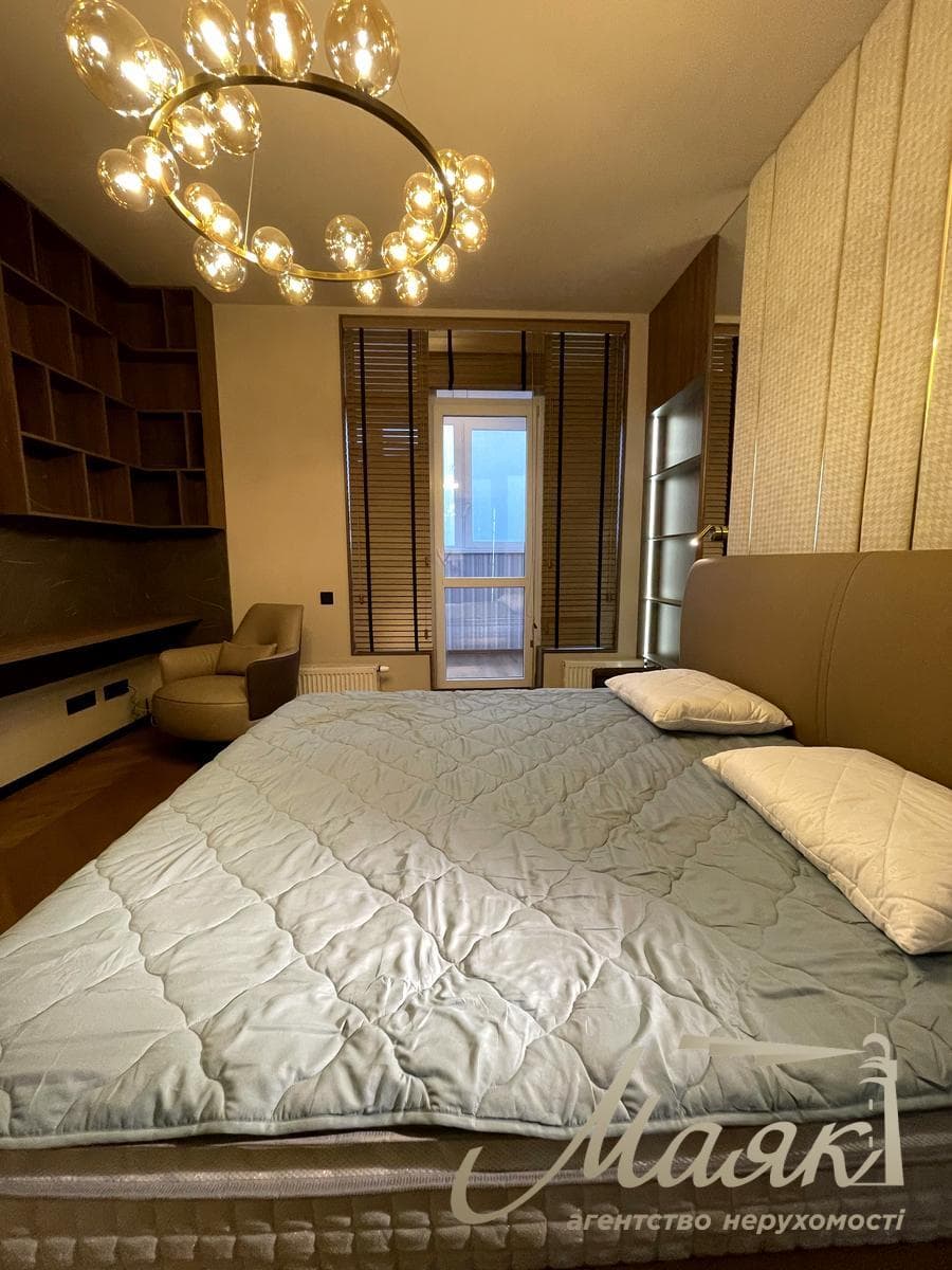 Продаж 2-кімнатної квартири площею 50 м² у ЖК «Новопечерські Липки», вул. Андрія Верхогляда (Михайла Драгомирова), 3