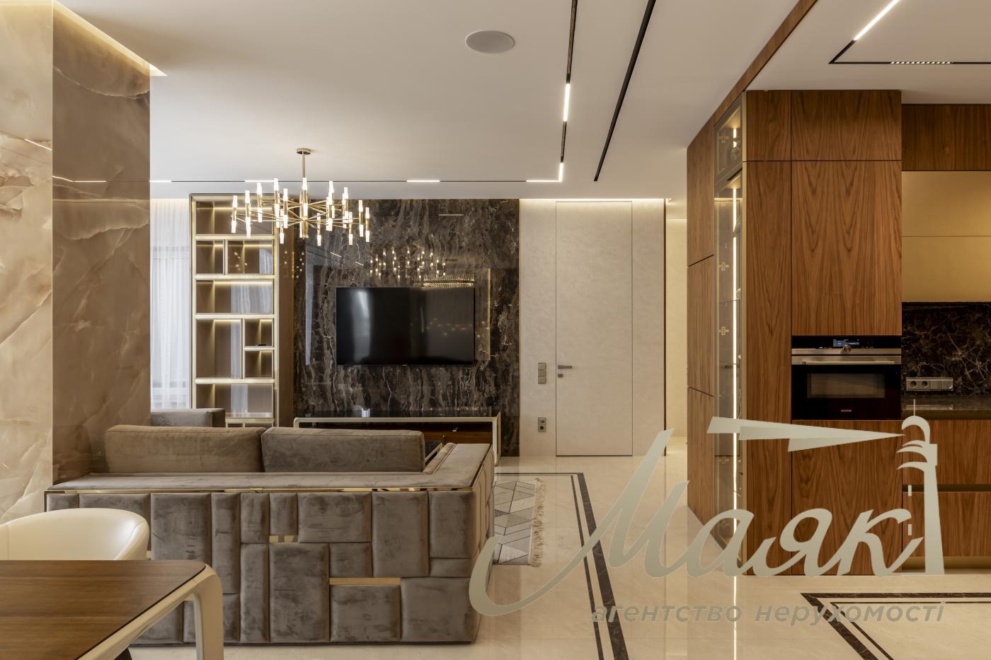 Продаж 3к квартири 122м2 в ЖК Бульвар Фонтанів, вул. Саперне Поле