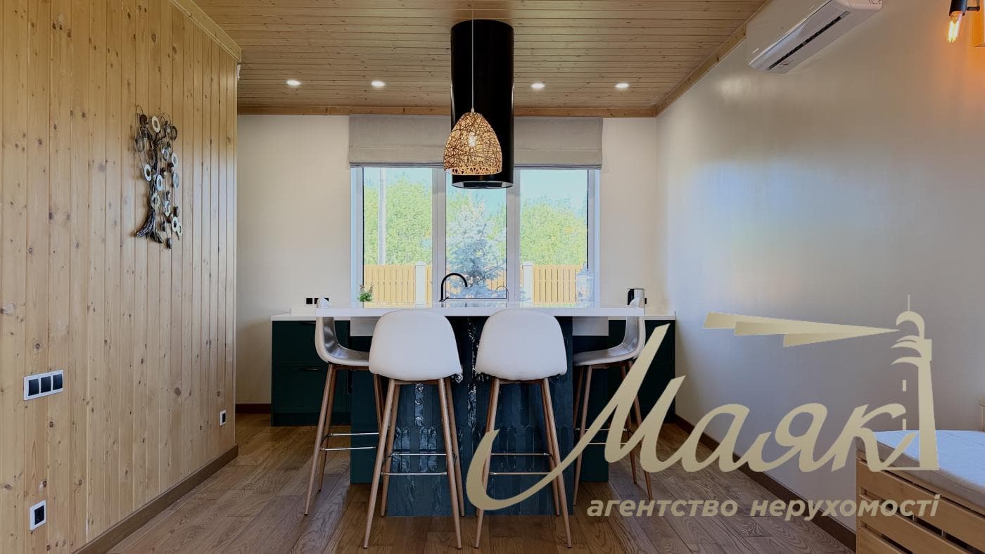 Продаж 2х-поверхового будинку 246м2 с. Зелений Бір/Крушинка, Одеський напрямок, Київська область.