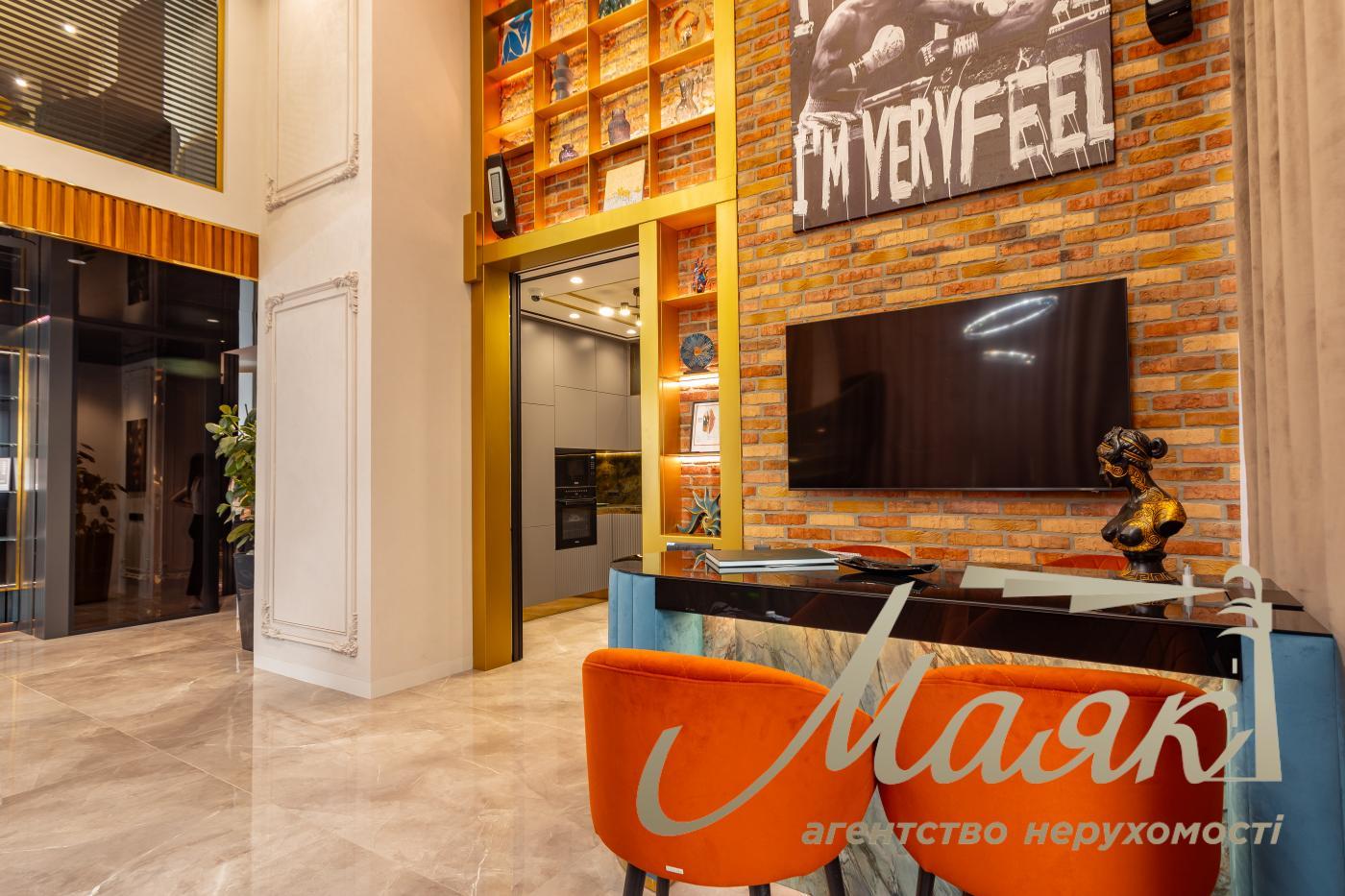 Продаж пентхауса 195 м² з терасою та дизайнерським ремонтом у ЖК Park Avenue VIP, Київ