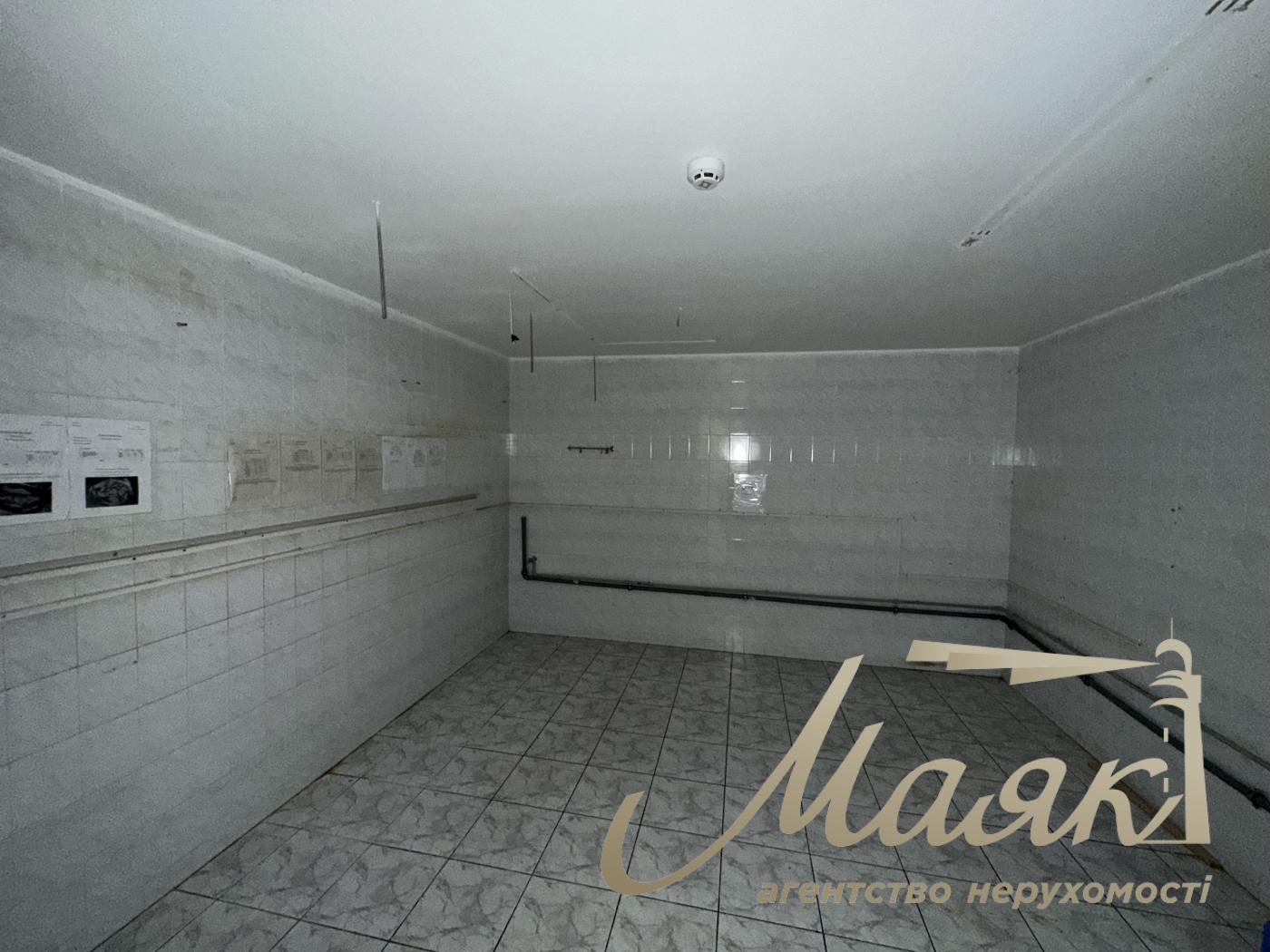 Rent a facade premises 201m2, Ivasiuk Ave, Obolonska Embankment