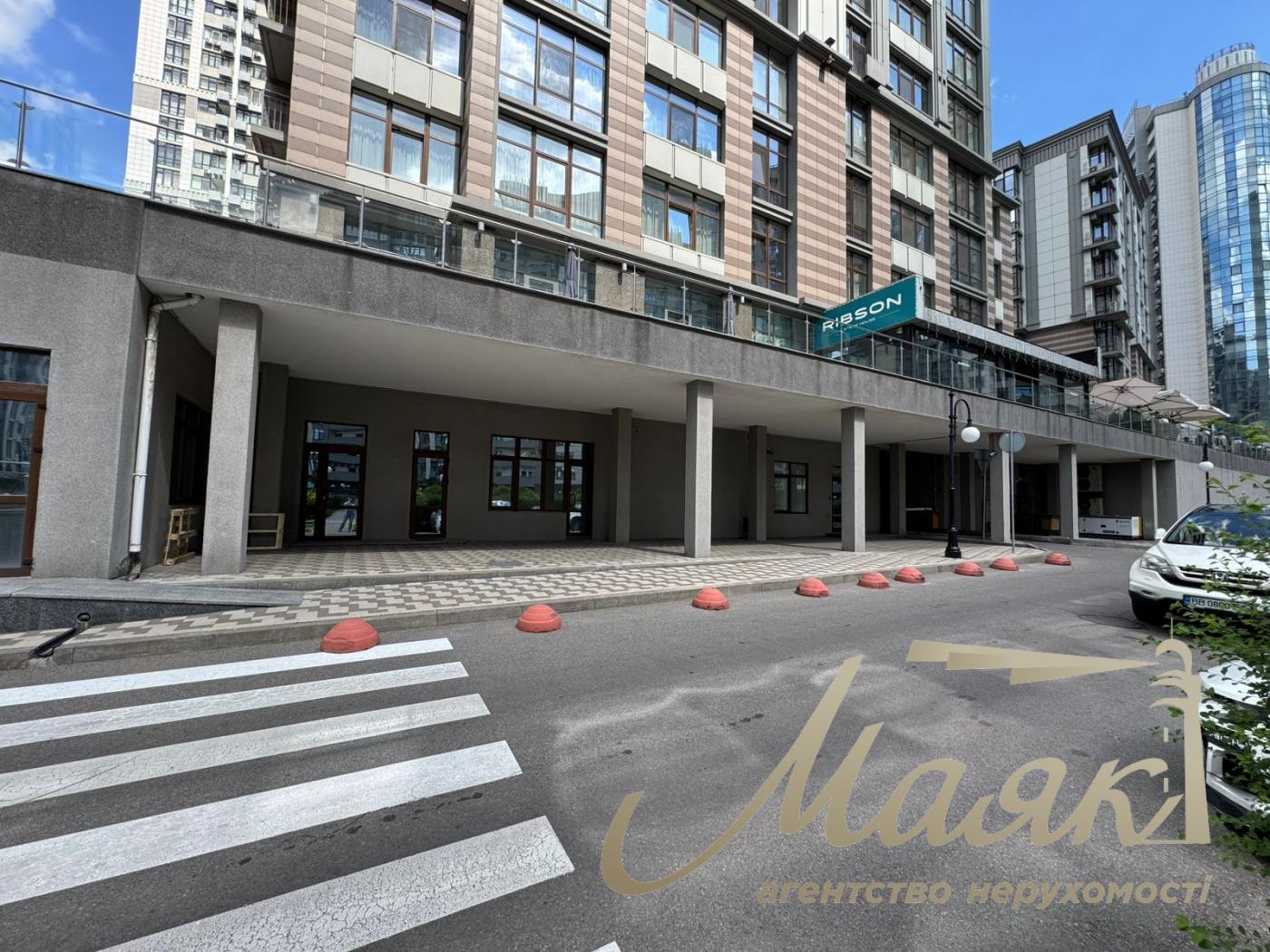 Продаж фасаду 151м2, Новопечерські Липки, Верхогляда, 20А
