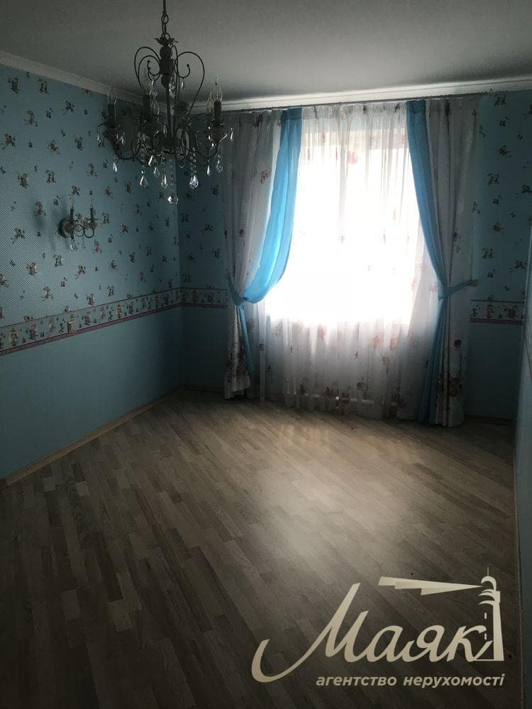 Оренда авторського будинку площею 400 м² з більярдною, зимовим садом та гаражем на 2 автомобілі в с. Підгорці, Обухівський напрямок, Київська область