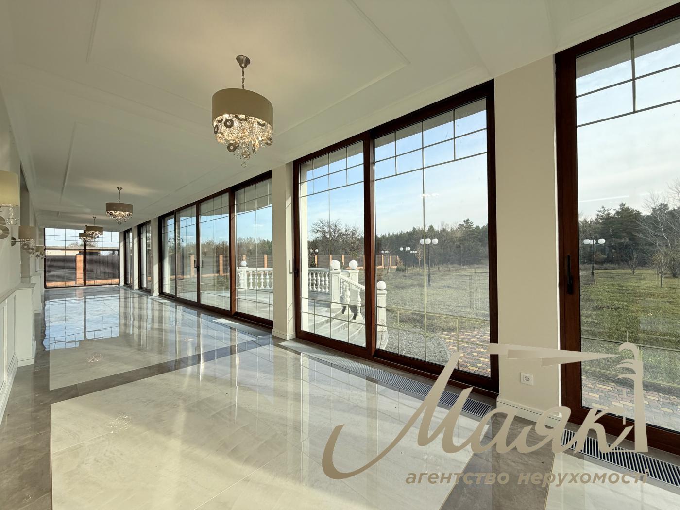 Продажа дома 418.6м2 с выходом до воды, участок 50 соток в КГ "Dream Village", с. Лебедевка