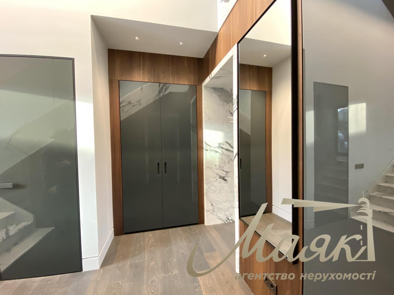 Продажа  апартаментов в историческом центре ул. Богомольца 278м2