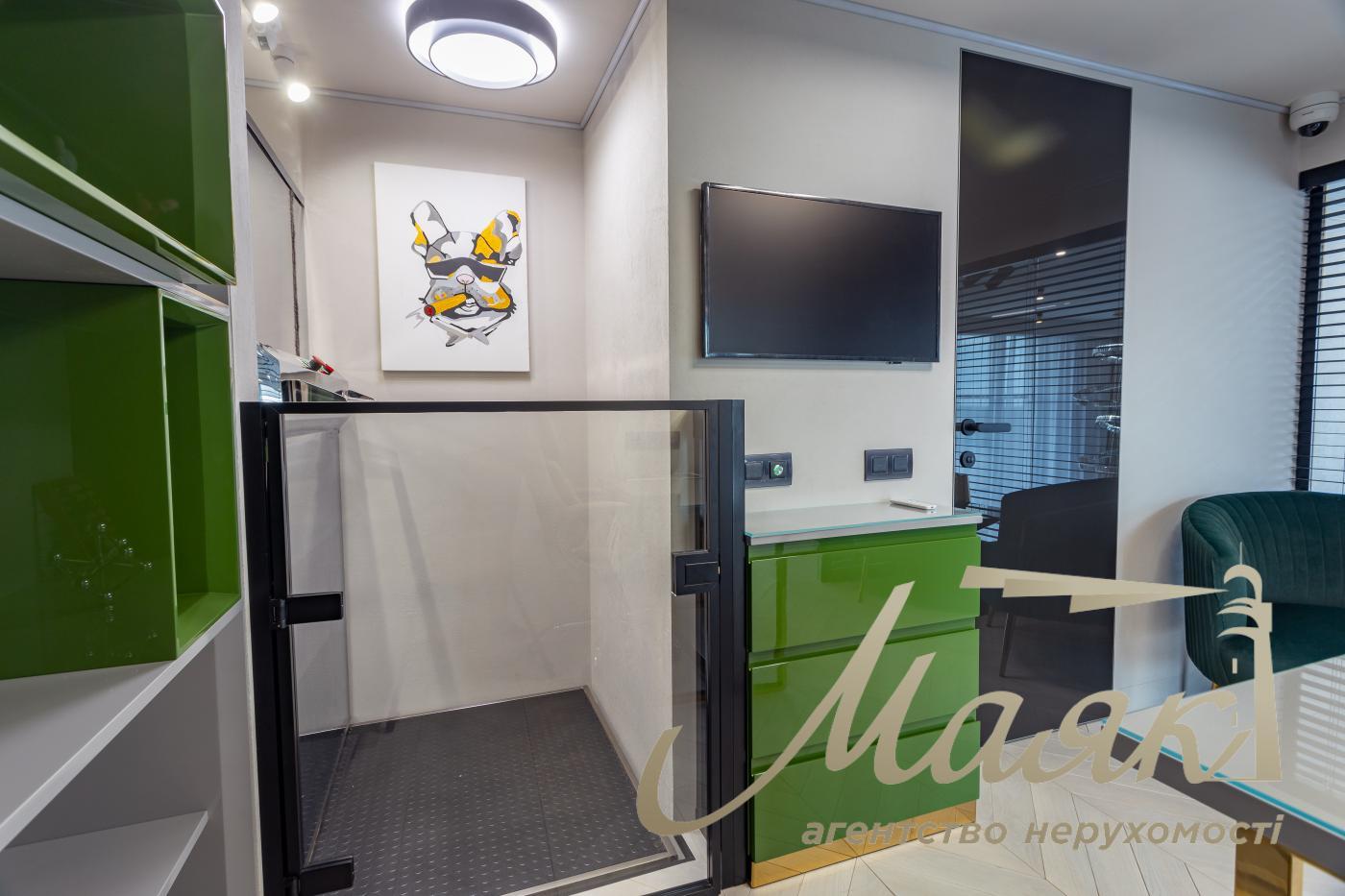 Продаж пентхауса 195 м² з терасою та дизайнерським ремонтом у ЖК Park Avenue VIP, Київ