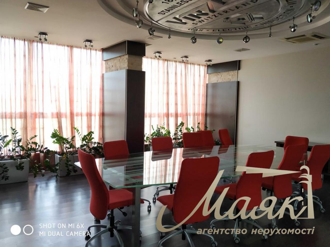 Sale / Office 444 sq.m. / st. Mishugi Oleksandra, Pozniaky