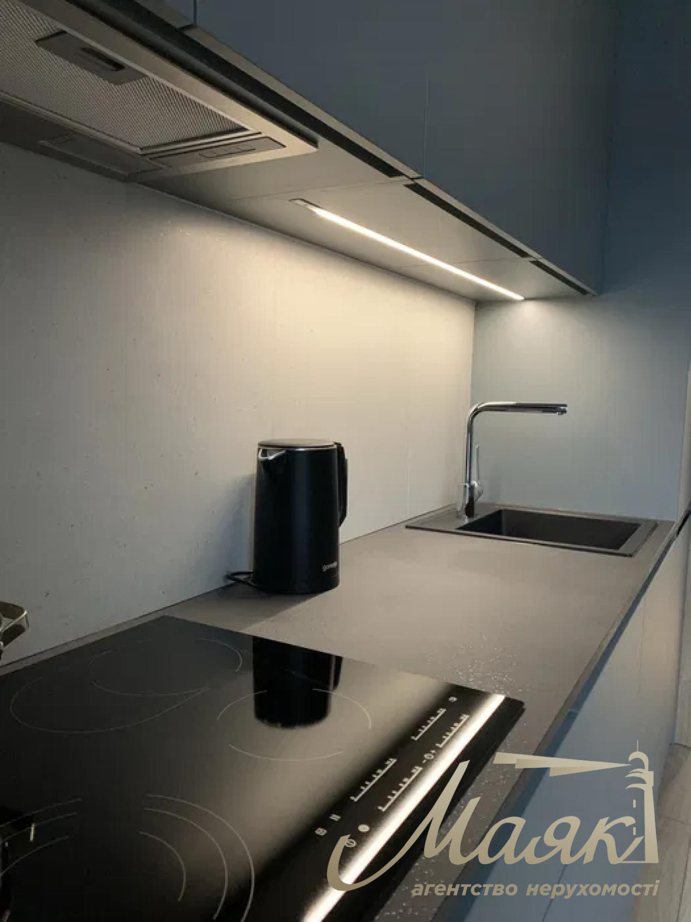 Продаж 2-кімнатної квартири ЖК Файна Таун, вул. Салютна