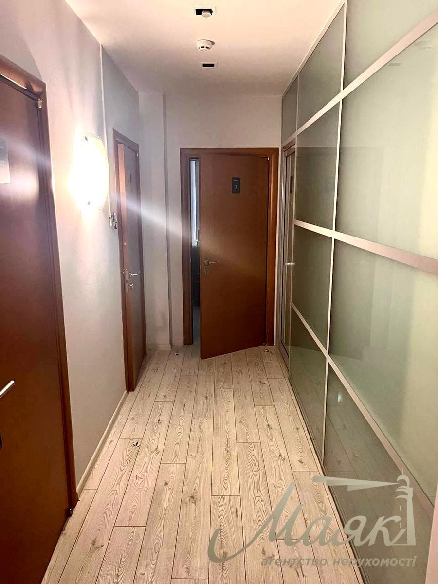 Аренда офиса 250м2 в ЖК по ул.Малевчиа 83, Дворец Украины.