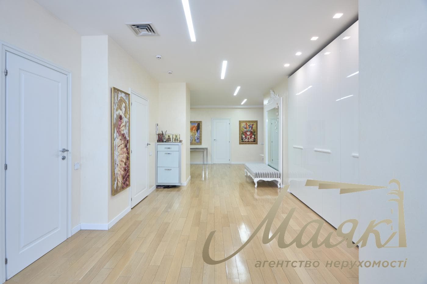 5-room family apartment for sale in the upscale Novopecherskie Lipki residential complex, Andriy Verkholyad/Dragomirov Street, Pechersk, Kyiv