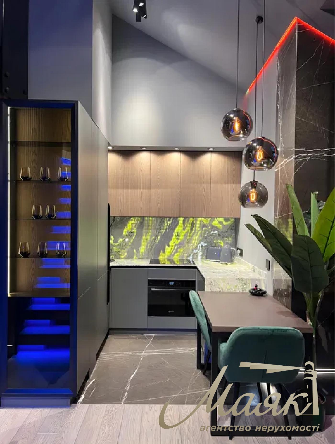 Продажа двухуровневой 2к квартиры ЖК Комфорт Таун, ул. Березнева, Соцгород