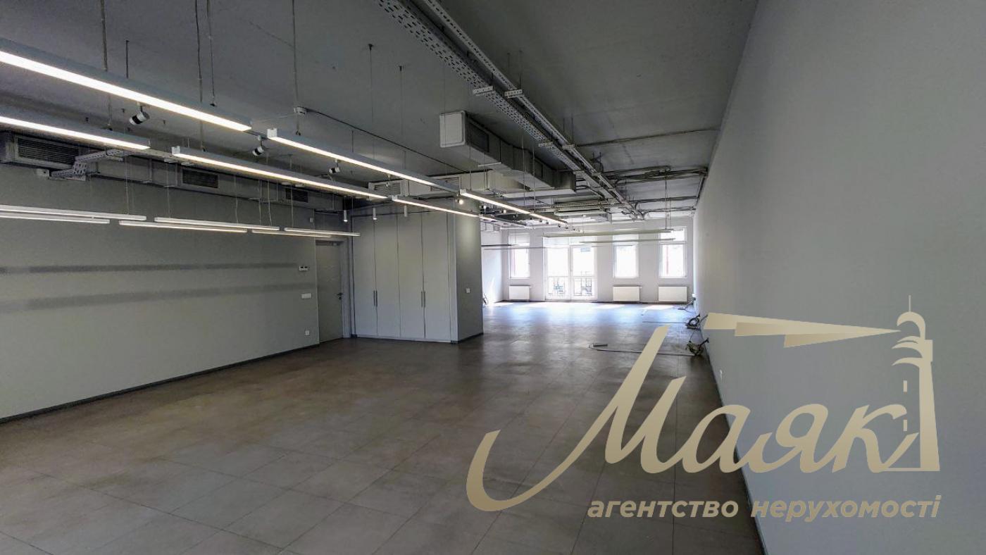 Оренда офісу 521м2 у БЦ на Контрактовій
