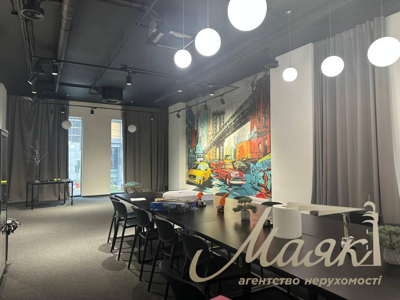 Оренда офісу 680м2 в ЖК Нью Йорк по вул.Антоновича 74, Олімпійська