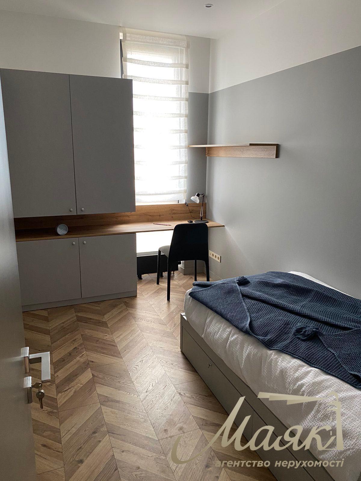 Rent 3-room apartment 105m2 LCD Chicago Central House Chicago Central House Antonovicha str. 44 , Pechersk district