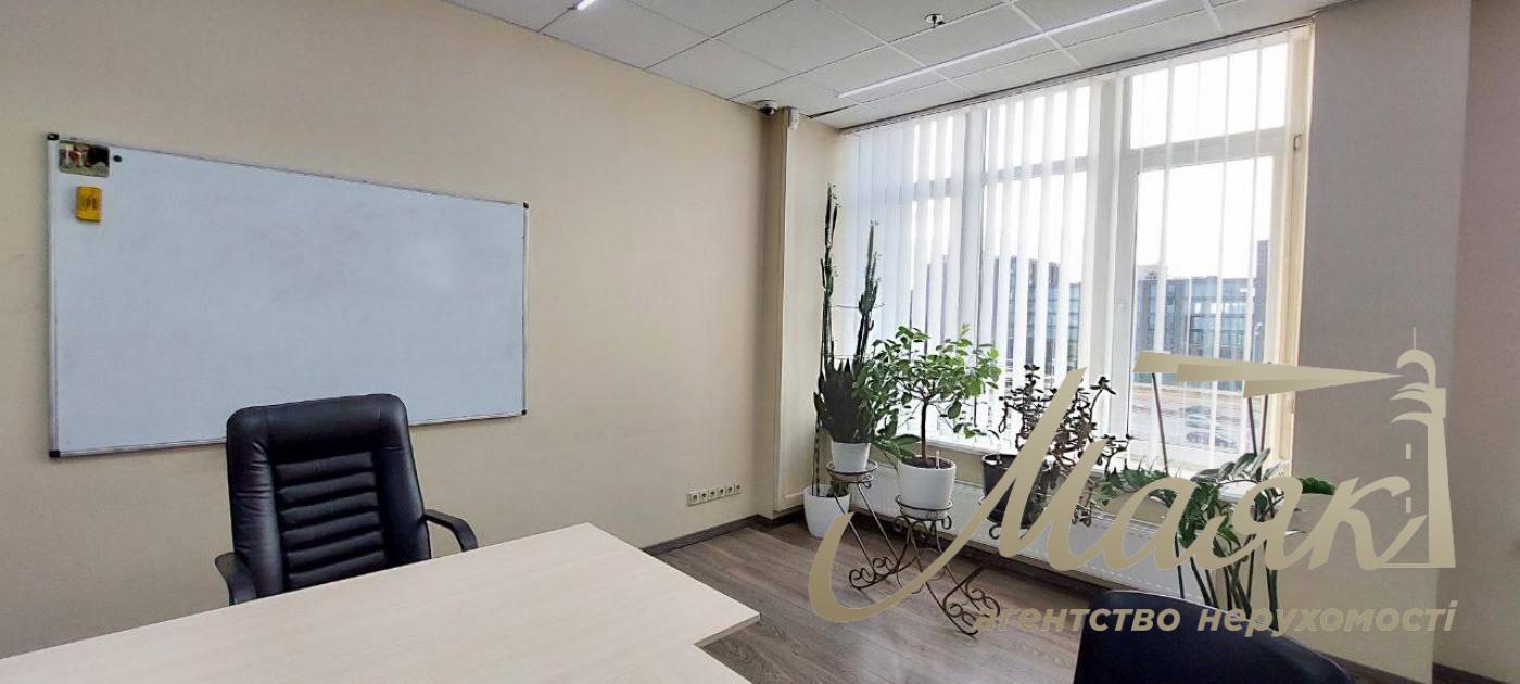 Аренда офисного помещения(115м2)свободного назначения, Осокорки