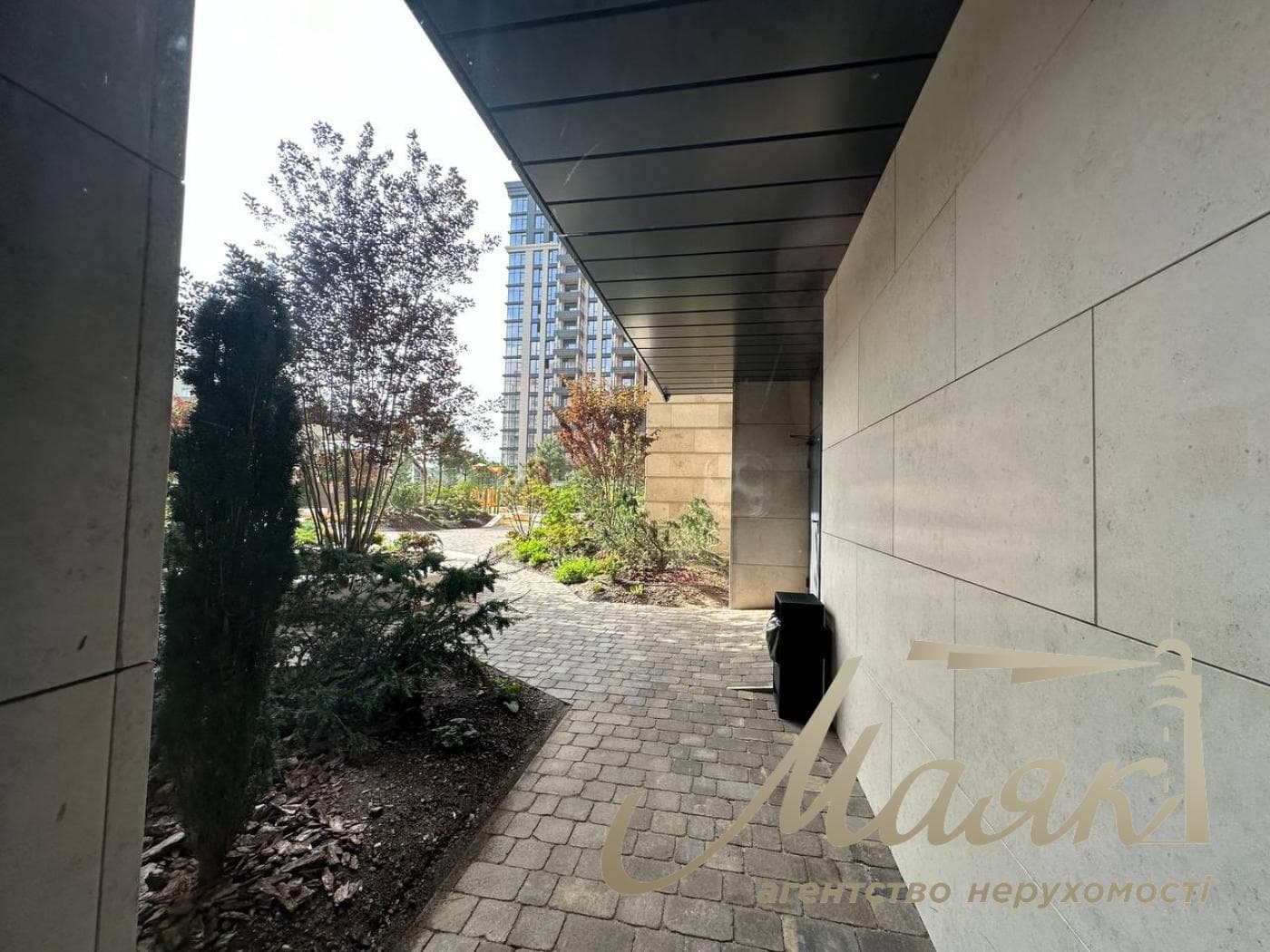Аренда автономного офиса 962,1 м², ул. Антоновича, 118, Центр.