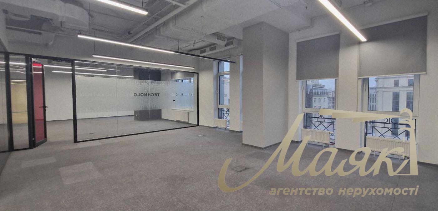Rent Office 960 m2 in BC "Astarta", Naberezhno-Kreschatitskaya street, Podol.