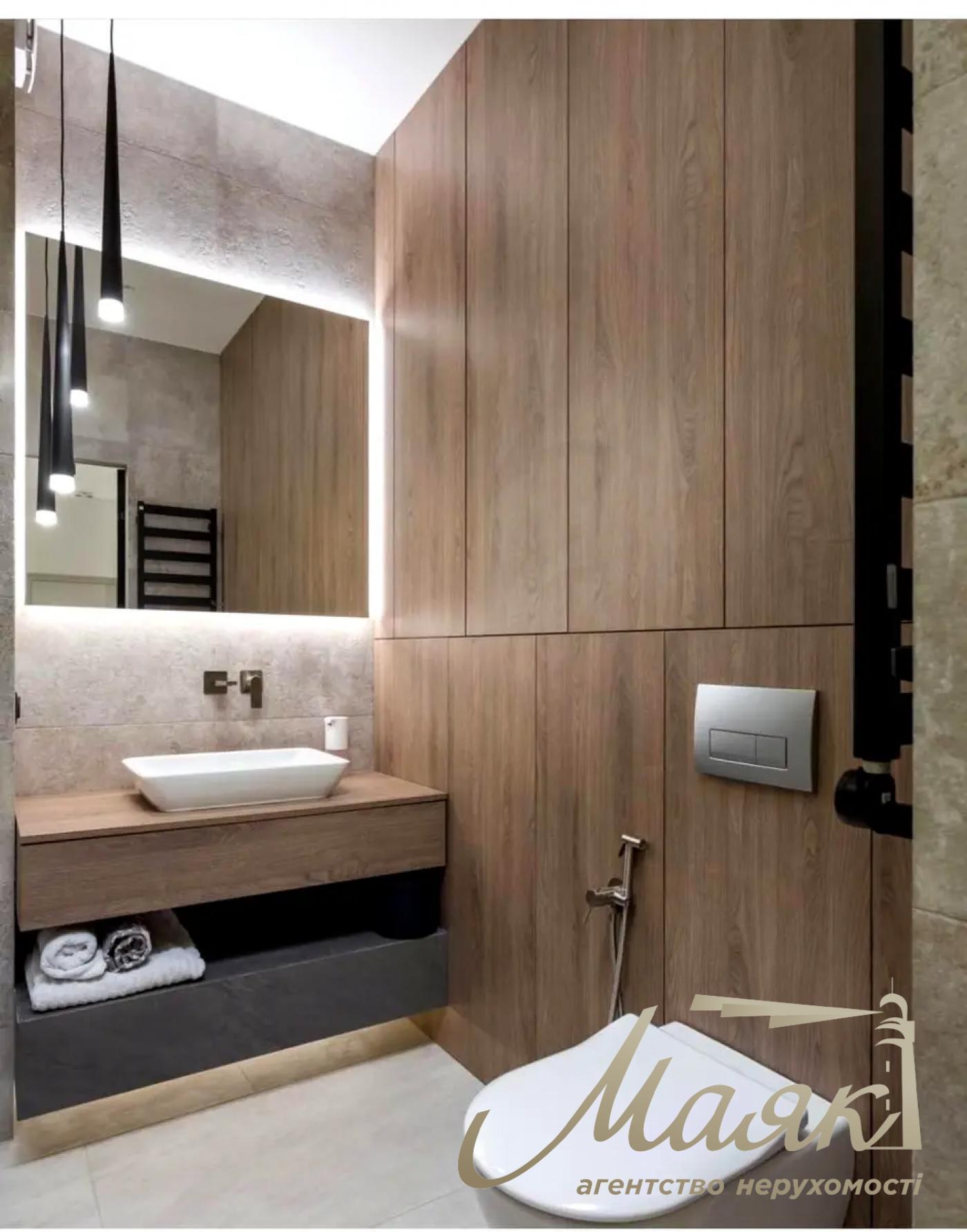 For sale 3-bedroom apartment in LCD "Novopecherskie Lipki", Verkhoglyada street (Dragomirov)