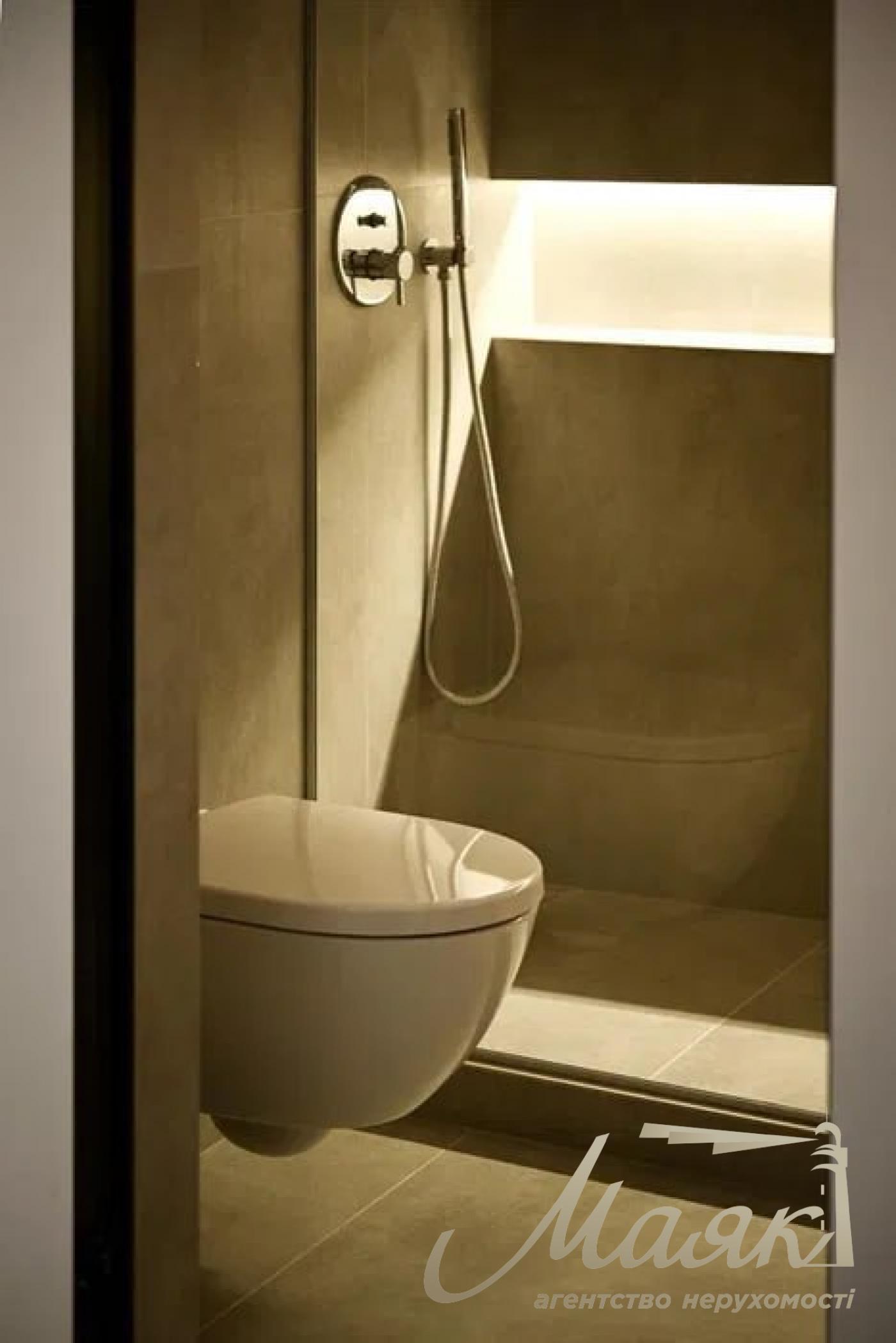 Продаж 2к квартири 65 кв.м у ЖК White Lines, просп. Голосіївський