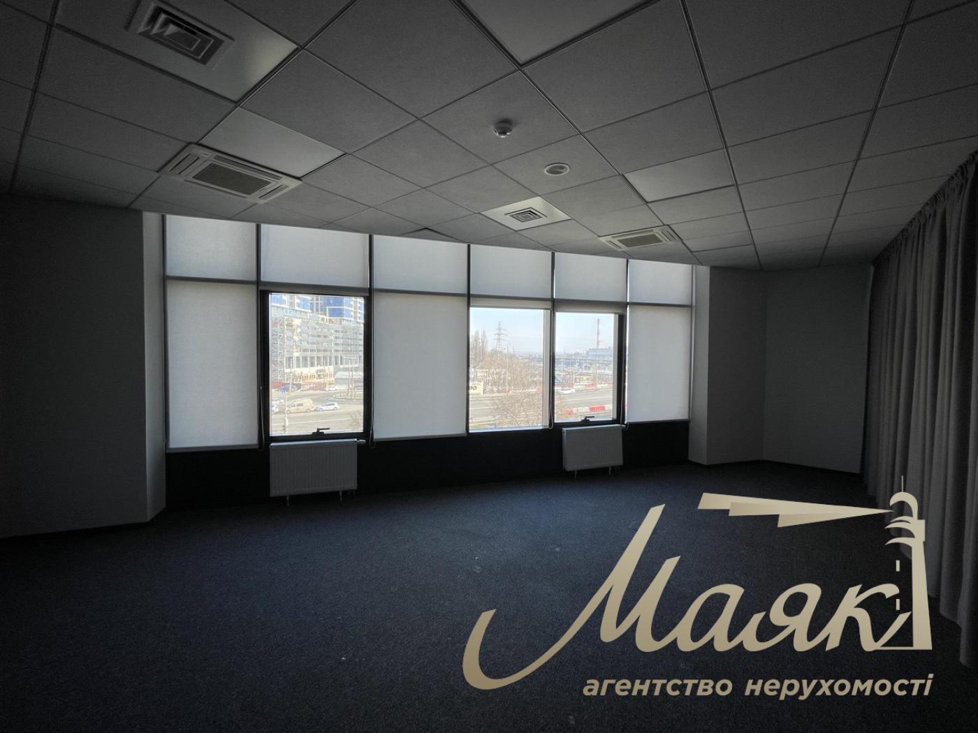 Office rent 280 m2, Boychuk St. 44a, Goloseevsky