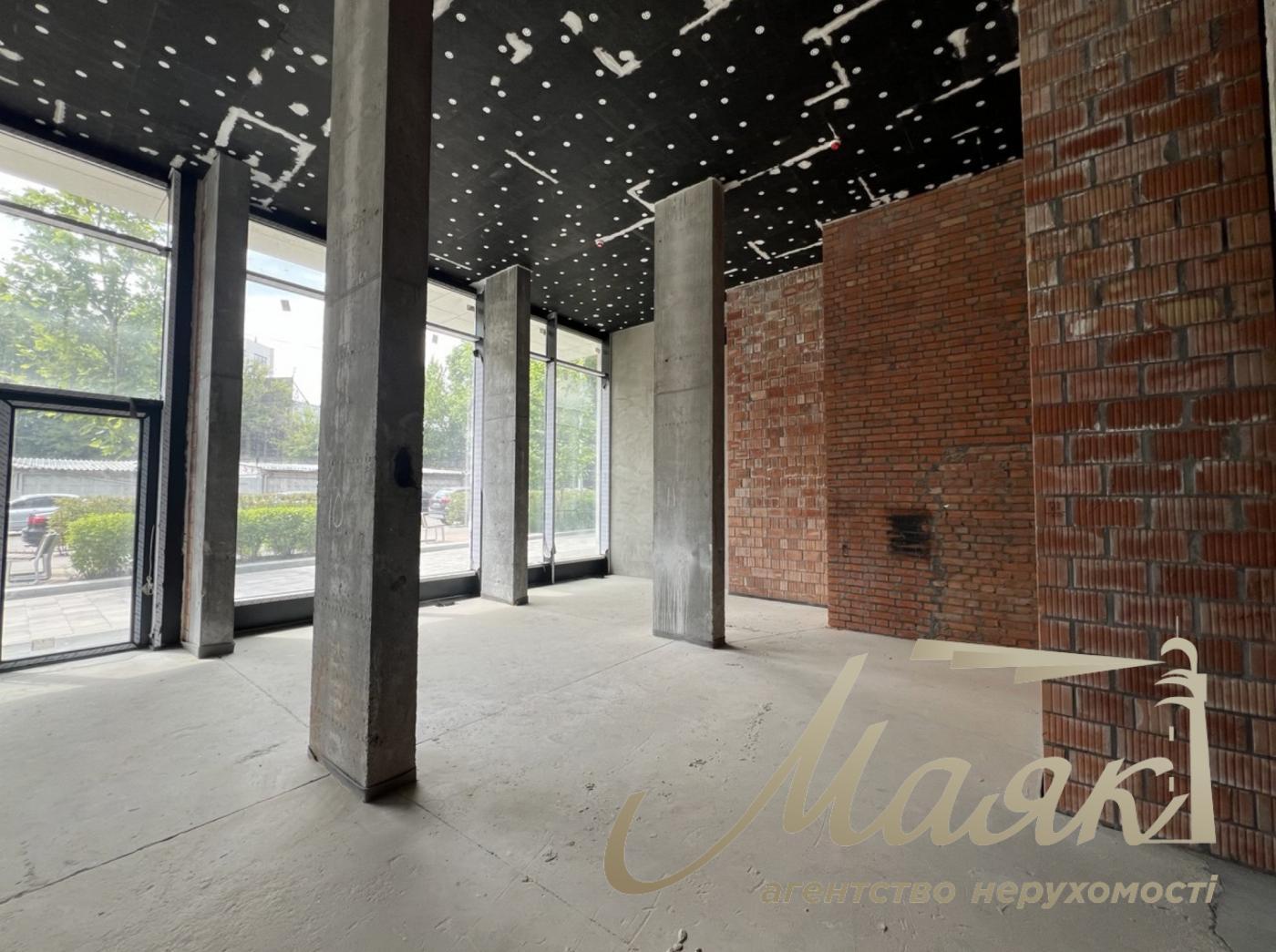 Аренда фасадного помещения 113,3м2 , ЖК UNIT HOME.