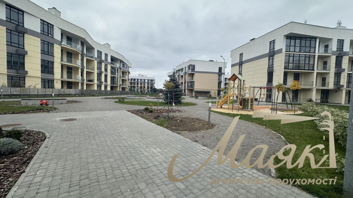 Rent of facade space 57m2 residential complex "Italian Quarter"